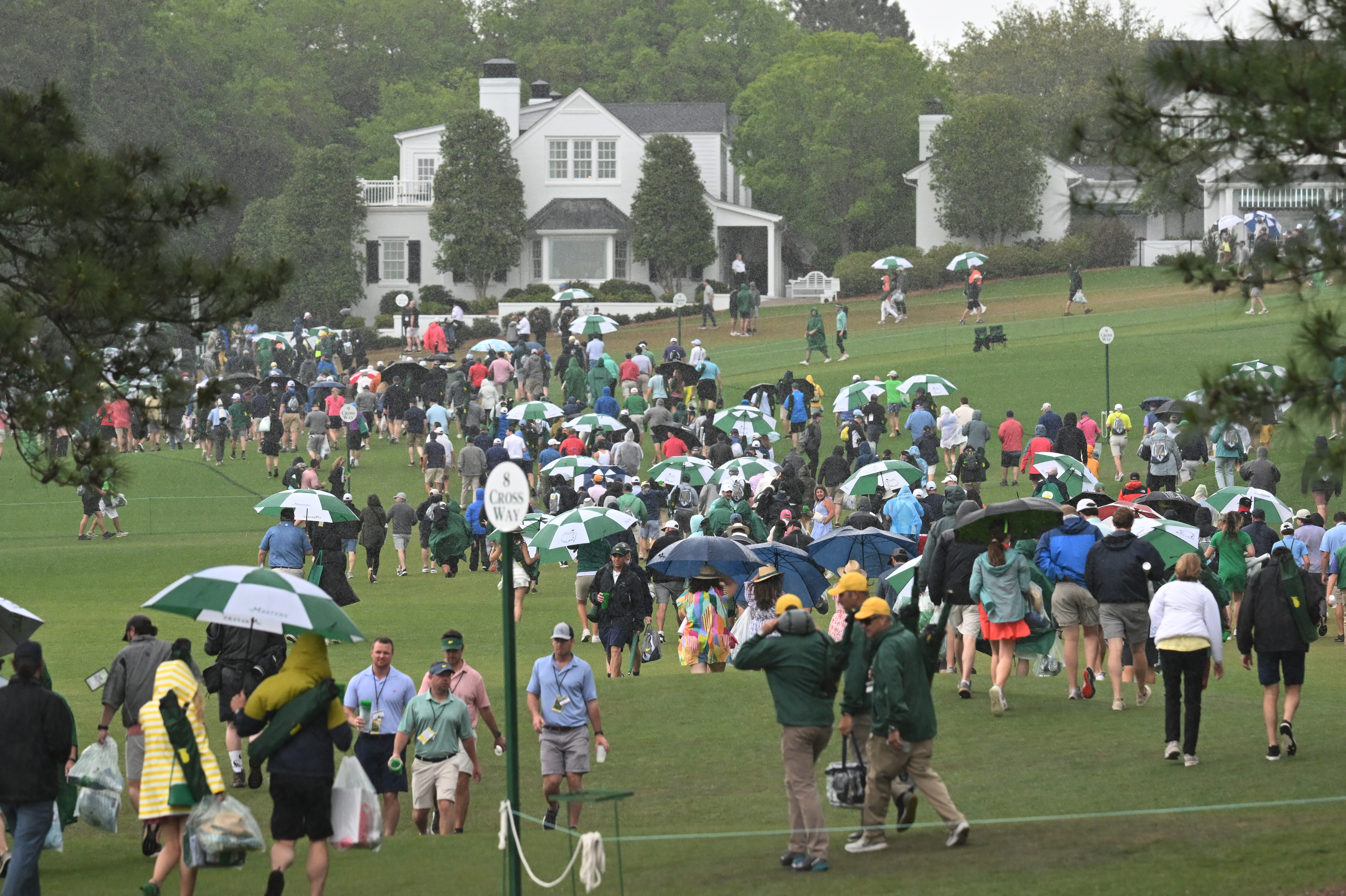 19th hole Friday at the Masters photo