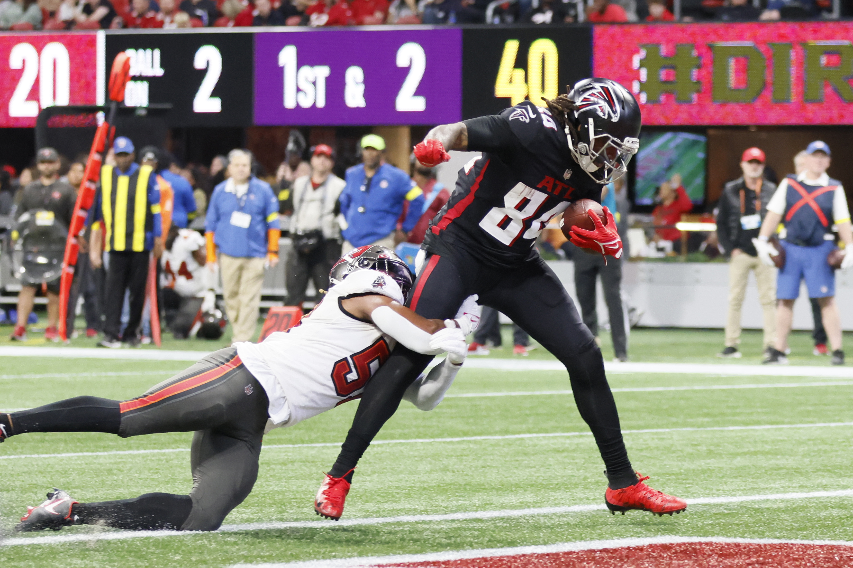 Falcons' Patterson returns to practice after missing 4 games - The