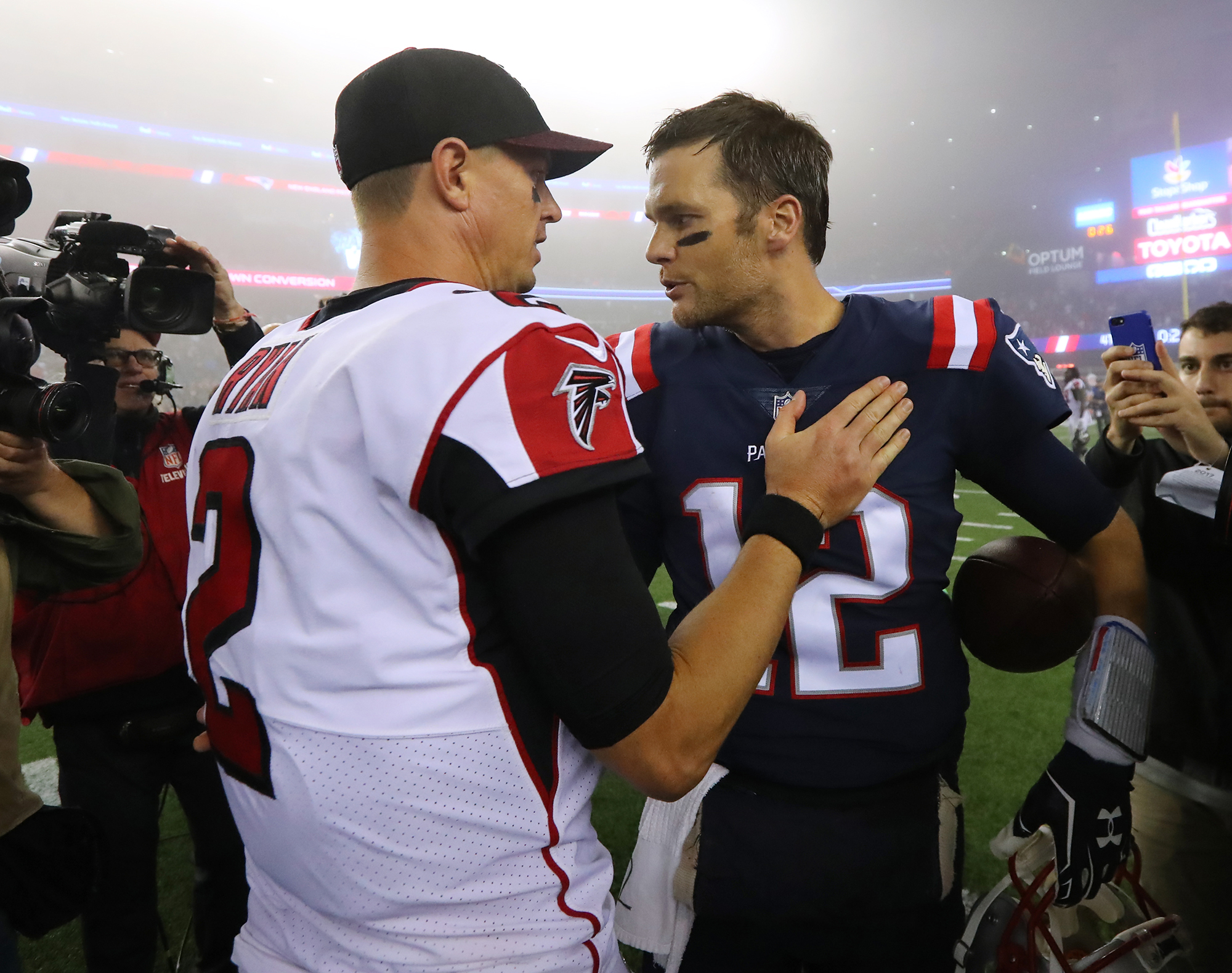 Atlanta Falcons are handing Tom Brady the division on a silver platter