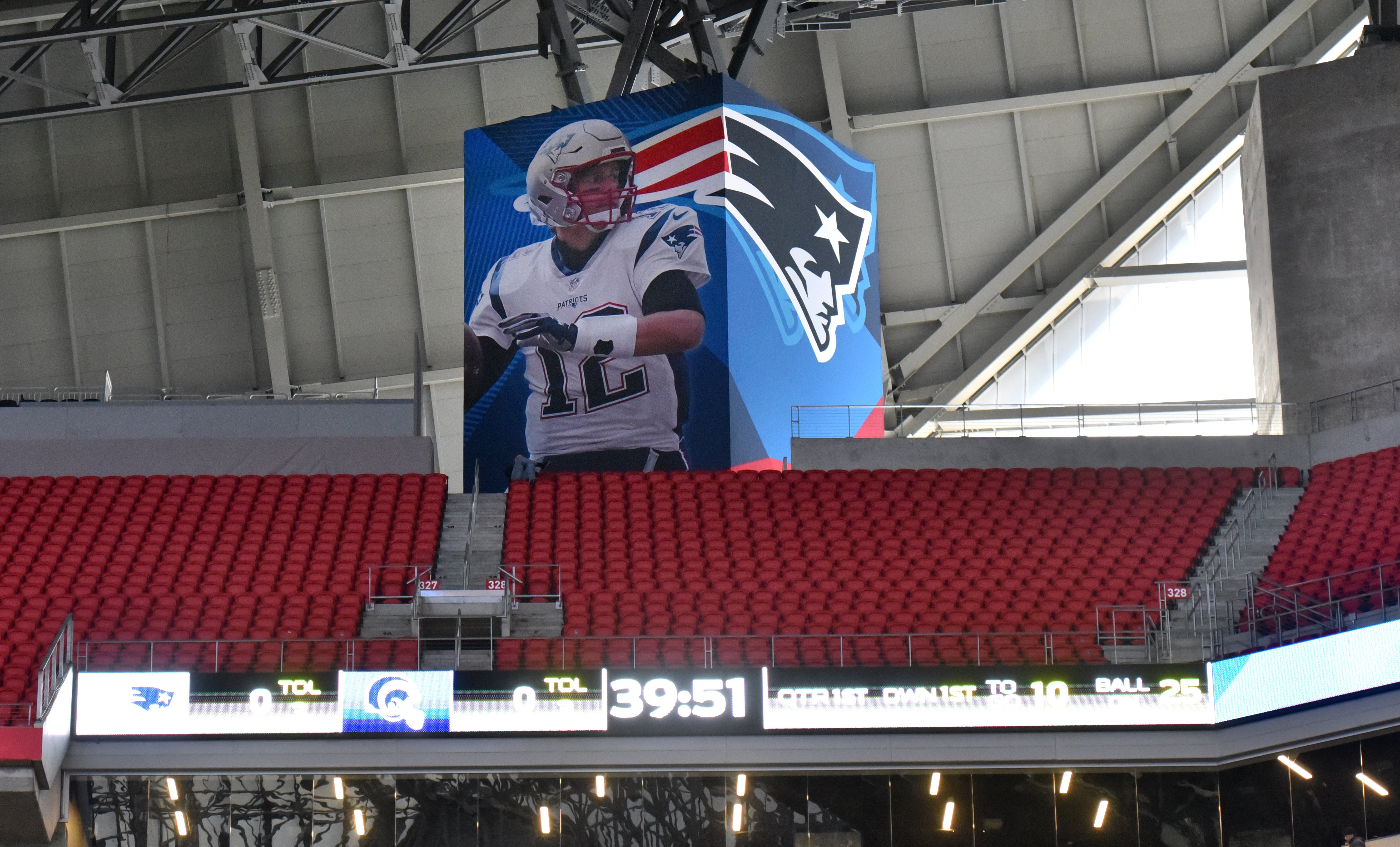 Mercedes-Benz Stadium Is Ready For Its Super Bowl Closeup