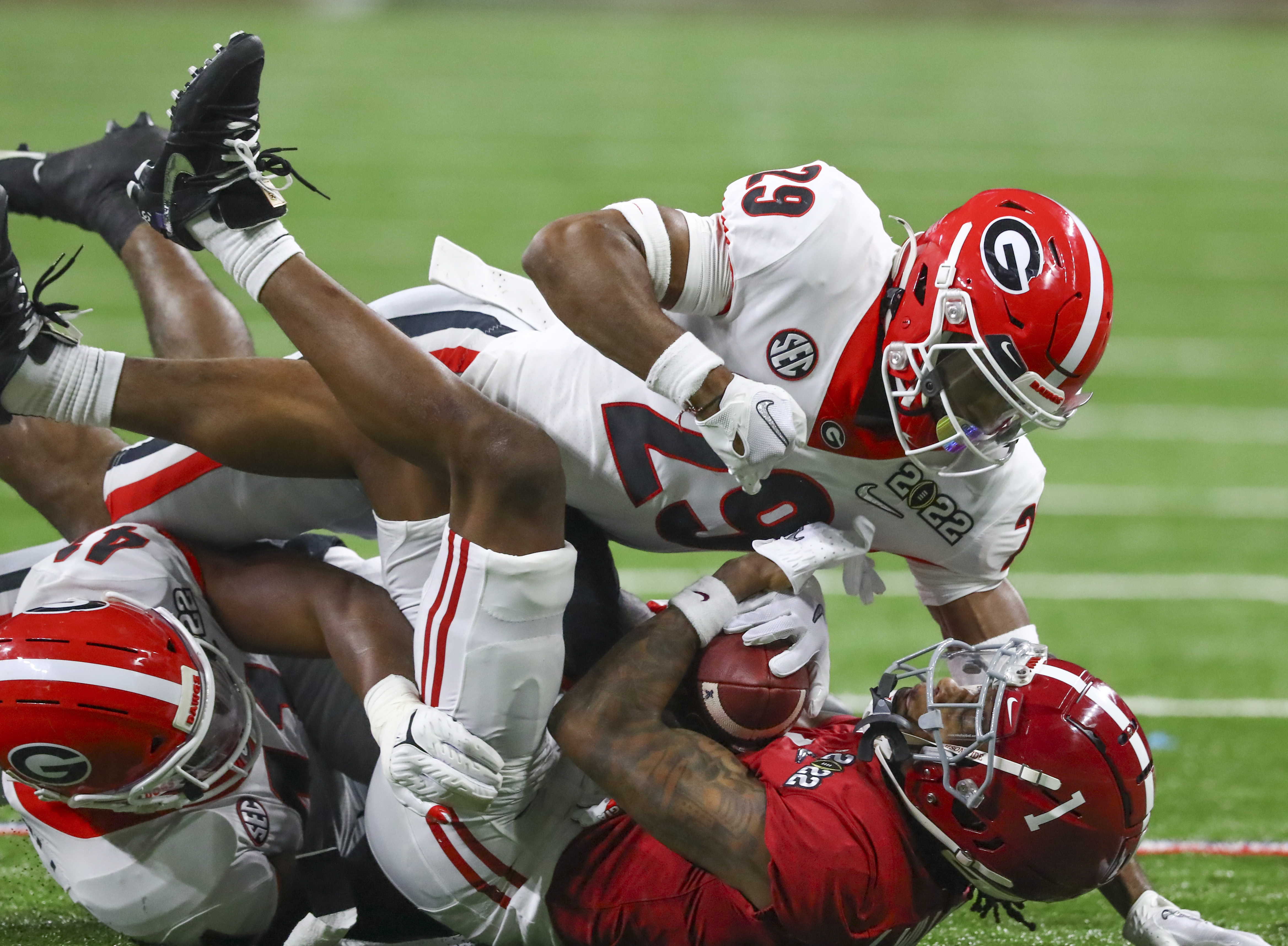 Georgia linebacker Nakobe Dean declares for 2022 NFL Draft, Georgia Sports