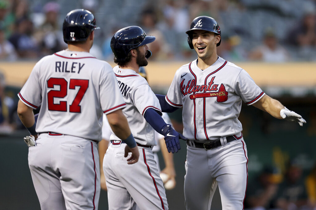 Matt Olson moves to cleanup as Braves kick off weekend set in