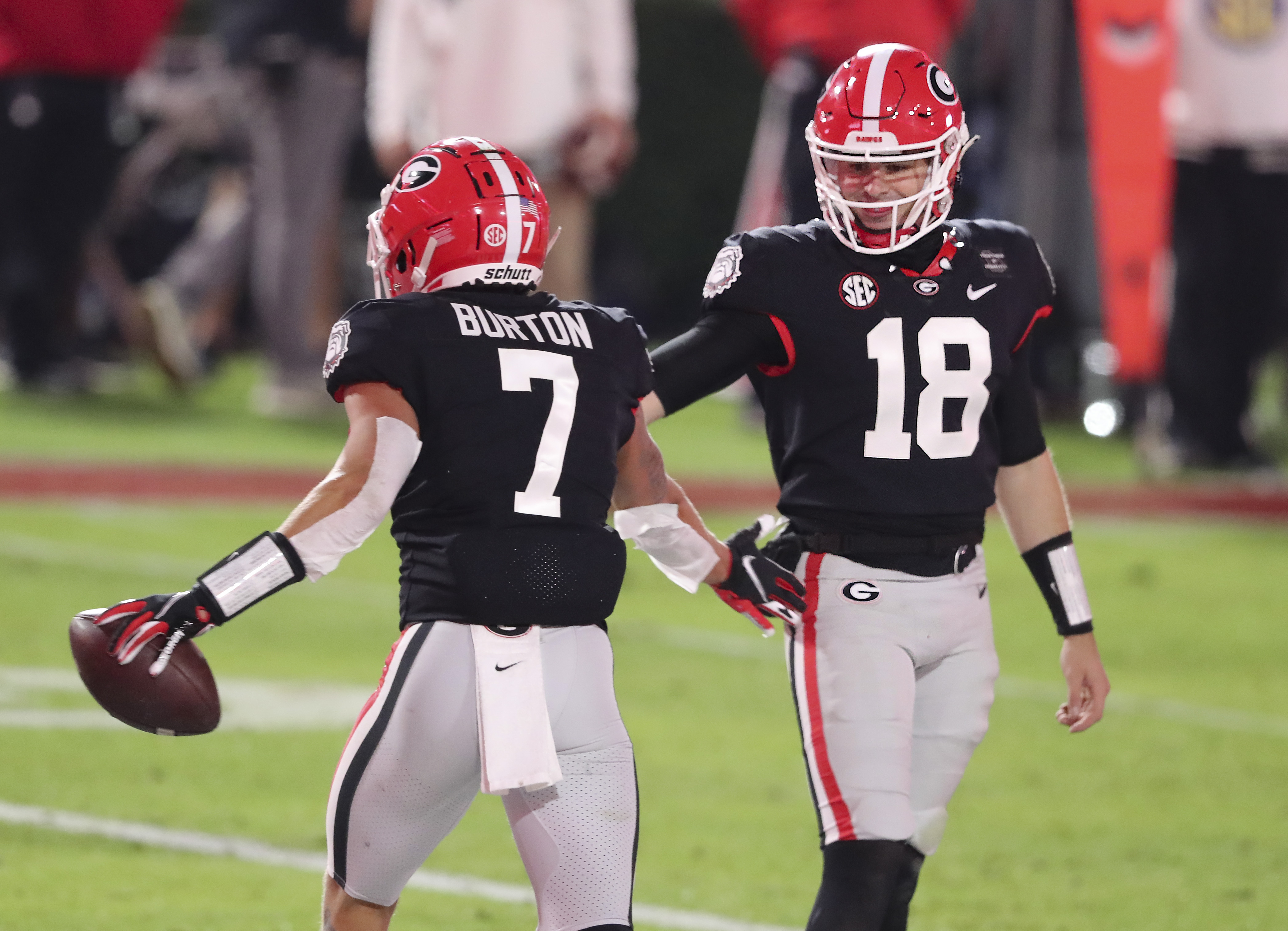 Bulldogs will wear black jerseys in Peach Bowl