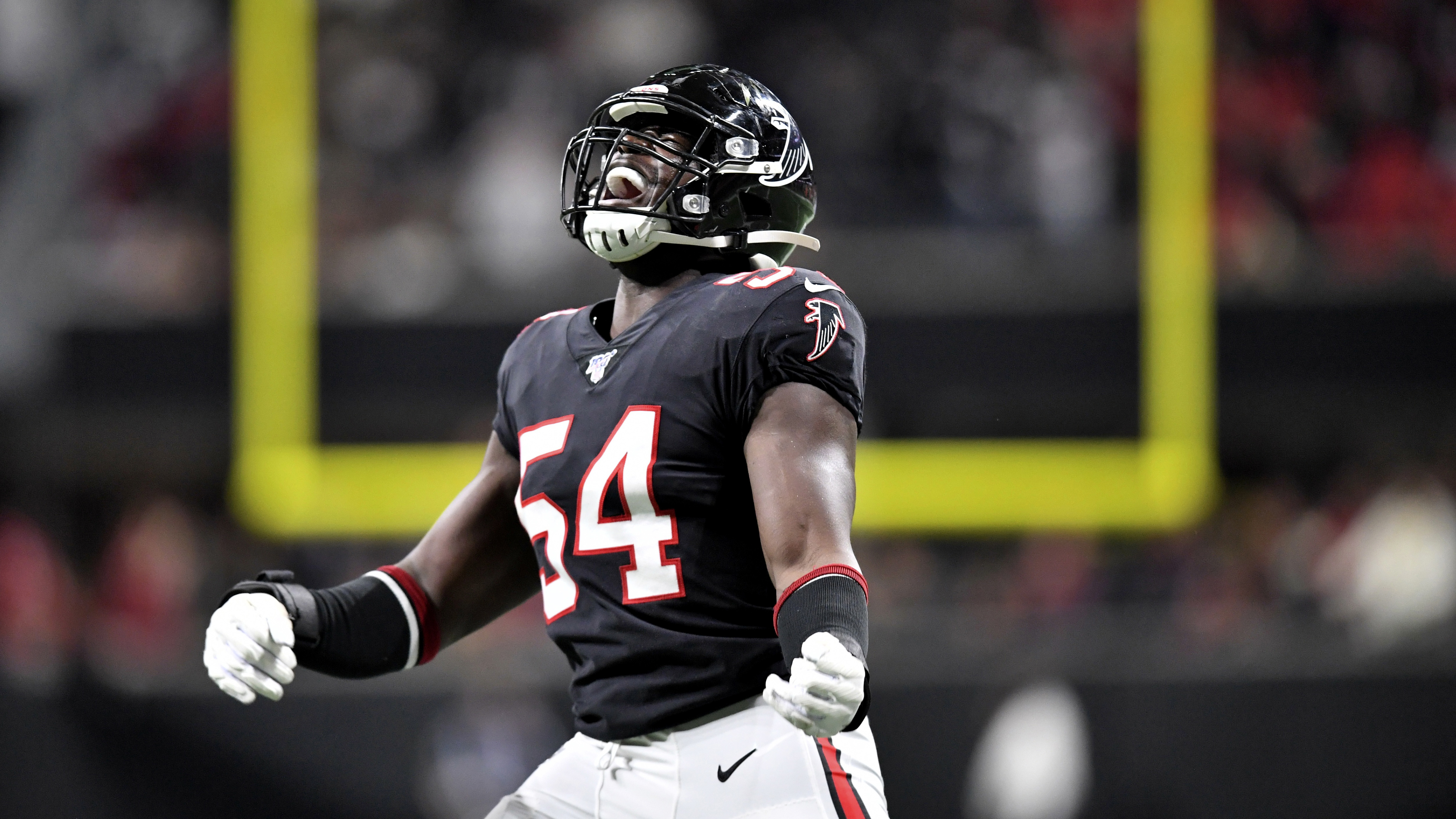Browns Acquire LB Deion Jones From Falcons