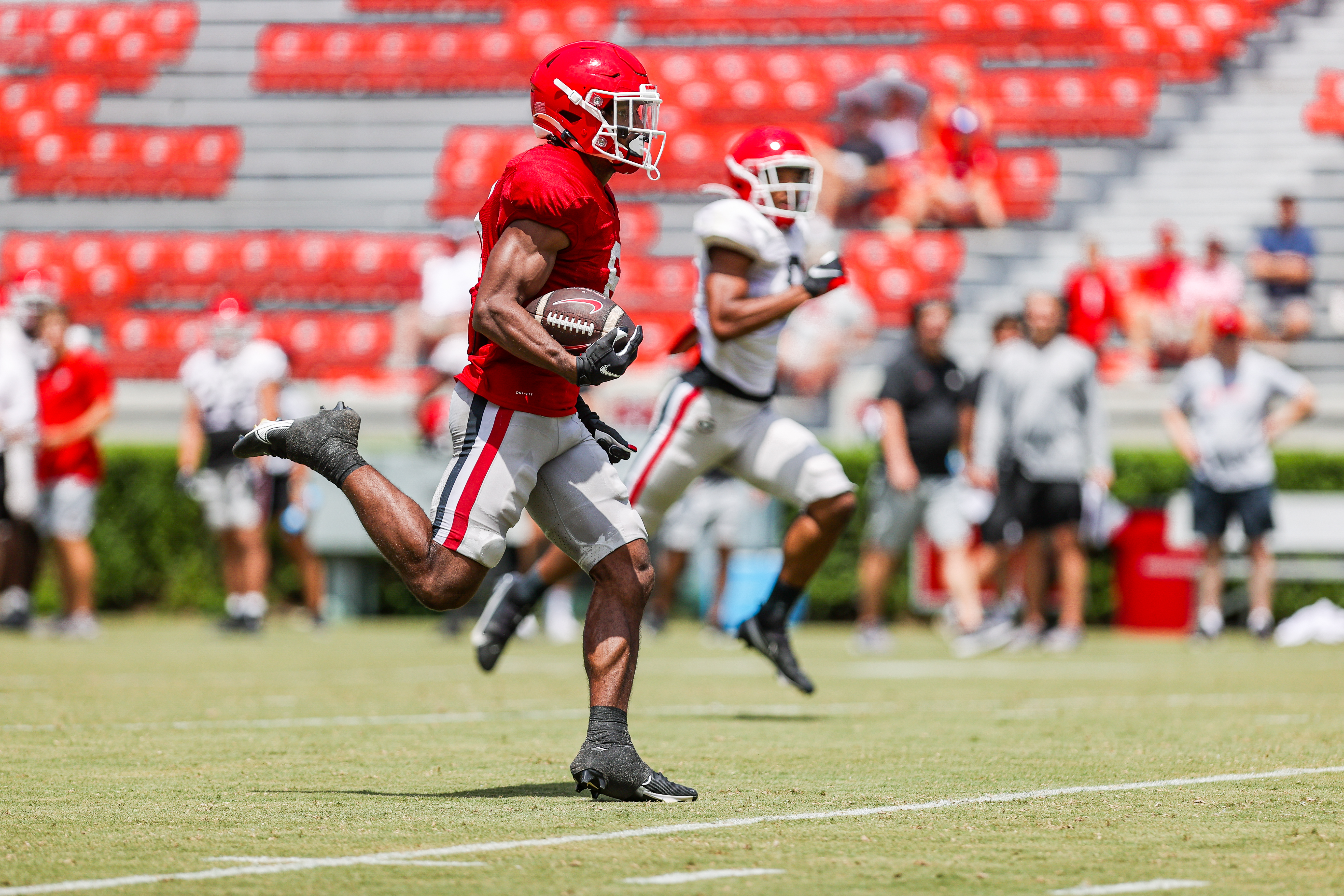 Watch: Former Georgia star RB Nick Chubb lifts big weight at alma mater  high school