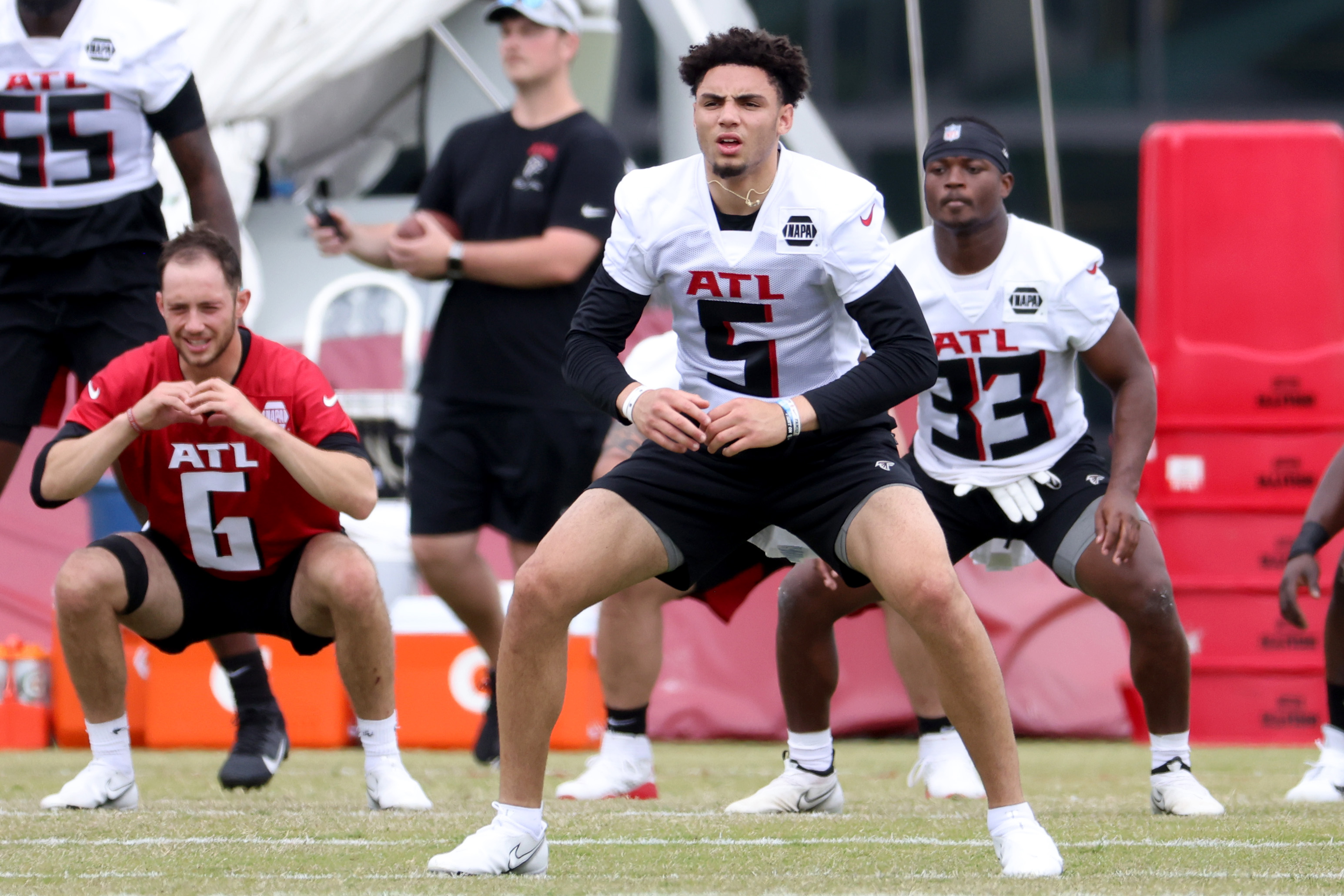 Falcons rookie minicamp: 1st-round pick Drake London makes debut