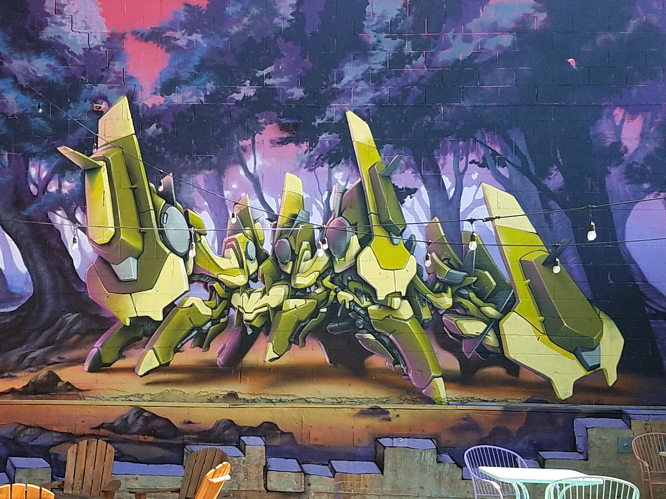 The wall facing the beltline contains one of Totem's iconic tactical Dreadnought Letter Mech works.