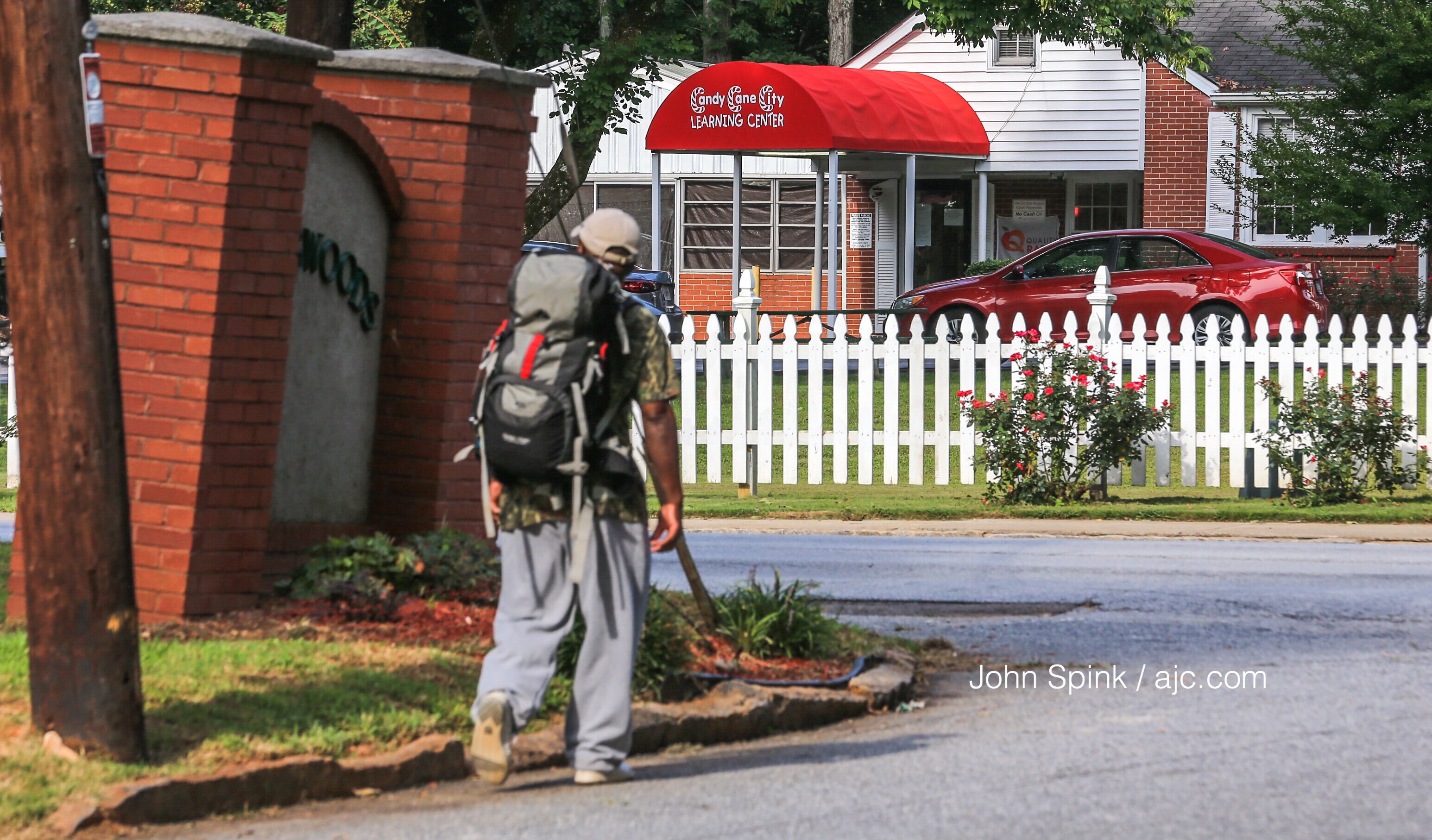 Victim runs to DeKalb day care parking lot after shooting nearby