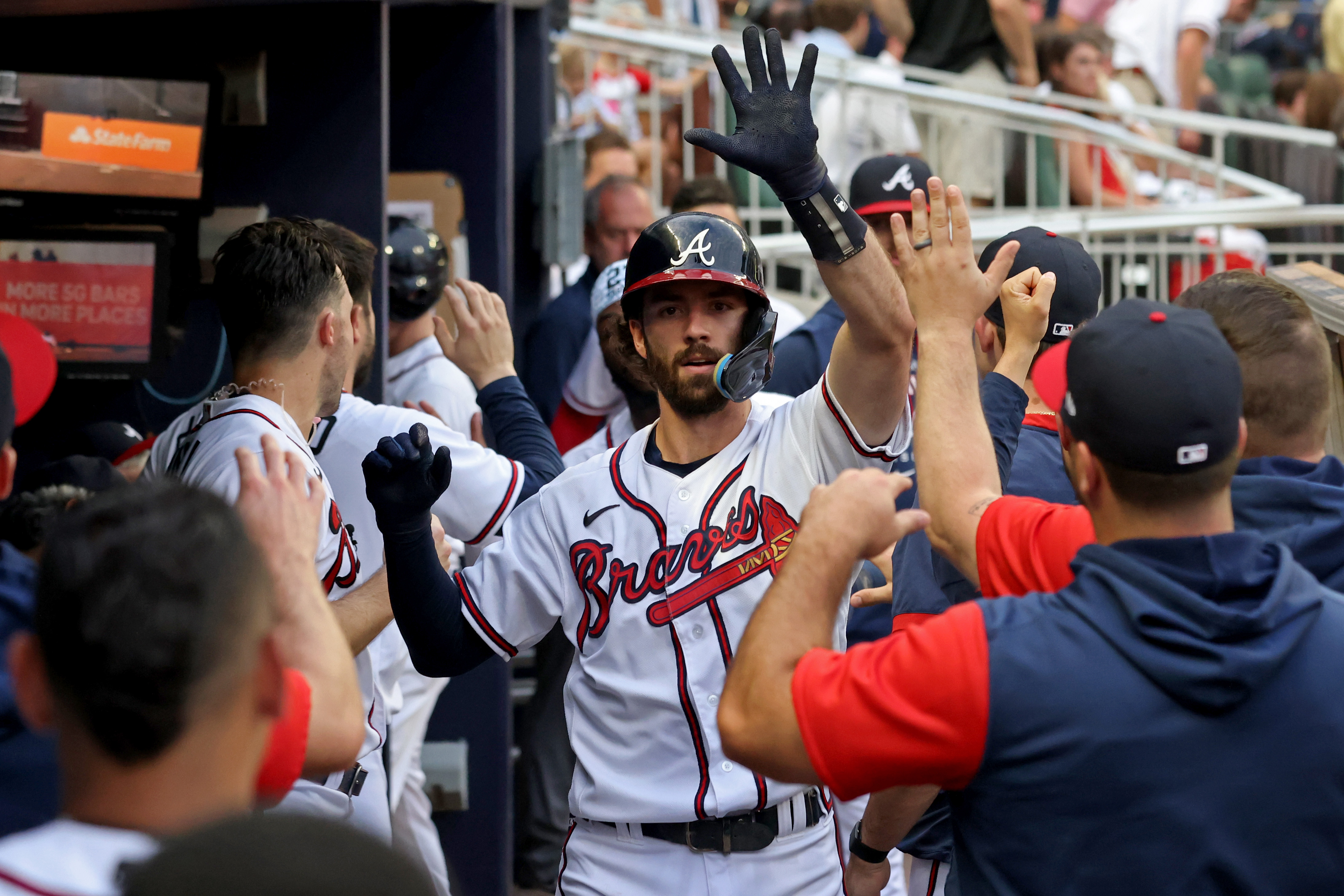 Dansby Swanson arrives, a ray of hope after Braves' razing of roster