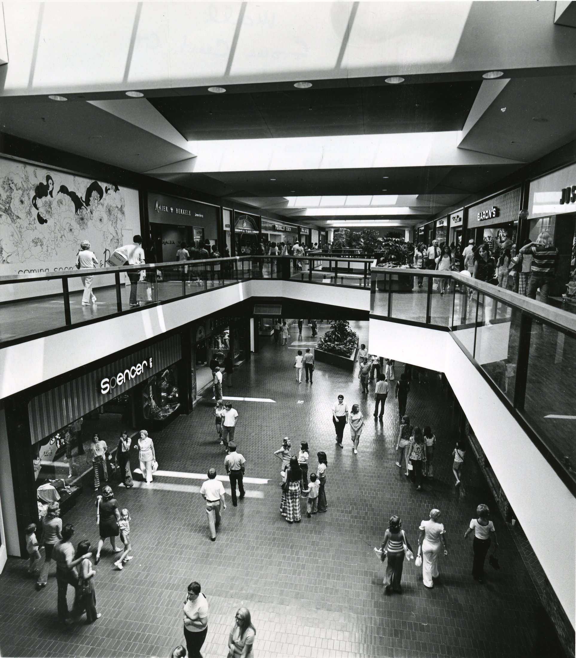 Do You Remember Lenox Square Mall in Atlanta Georgia? 