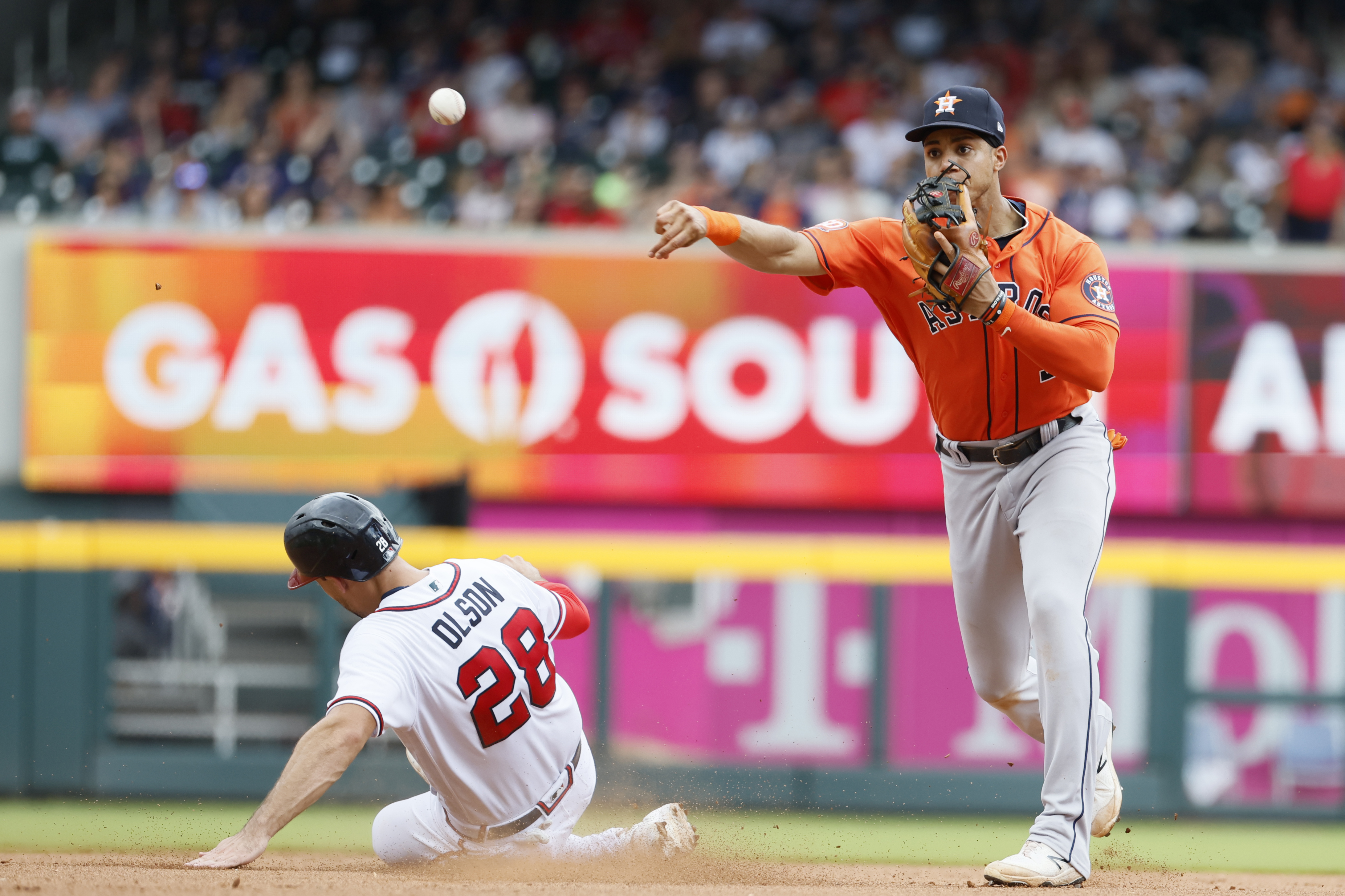 Braves look to finish off Astros in Game 5 of World Series – Queen City News