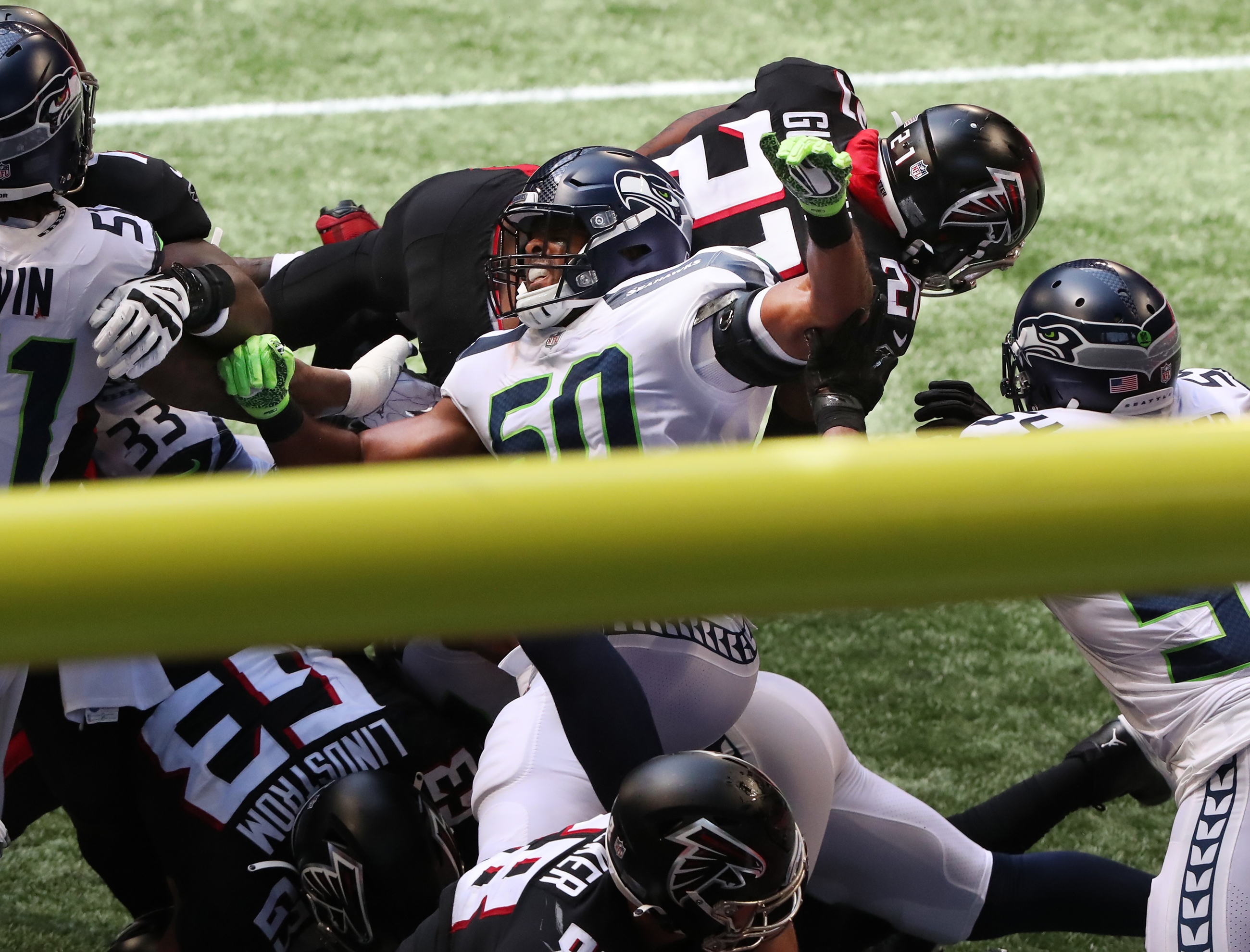 Grading the Seahawks' 38-25 victory over the Falcons