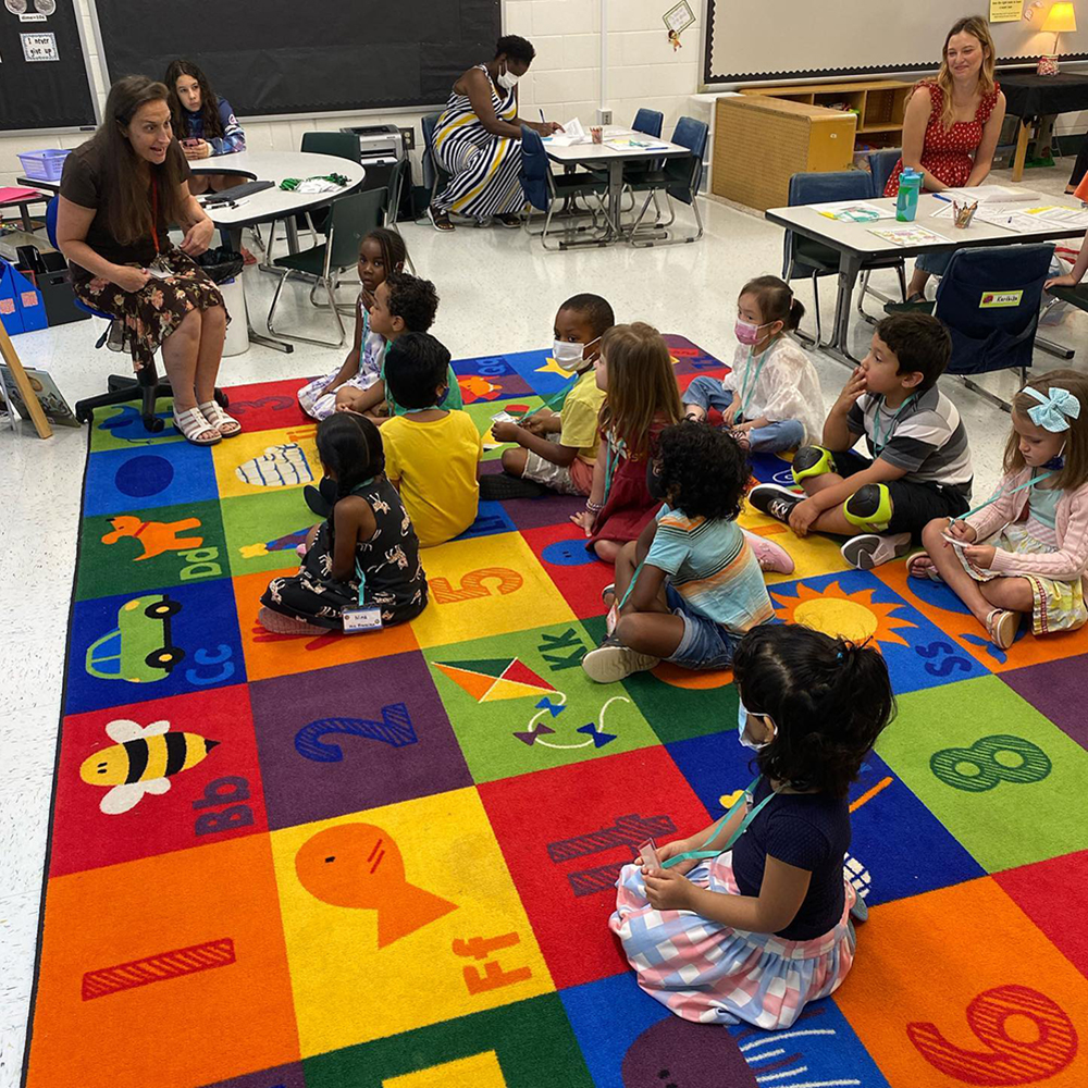 Fayette County's Kedron Elementary kindergarteners prepared for school this school year with a kindergarten mini day.
Families were greeted by their new principal, Jamie Voorhies, and saw their future classrooms. The newest Knights also got a taste of art, PE, media, music, and world language class.
While their students roamed the school, parents and guardians stayed behind in the classrooms to learn about the kindergarten curriculum and other important information for the year ahead.