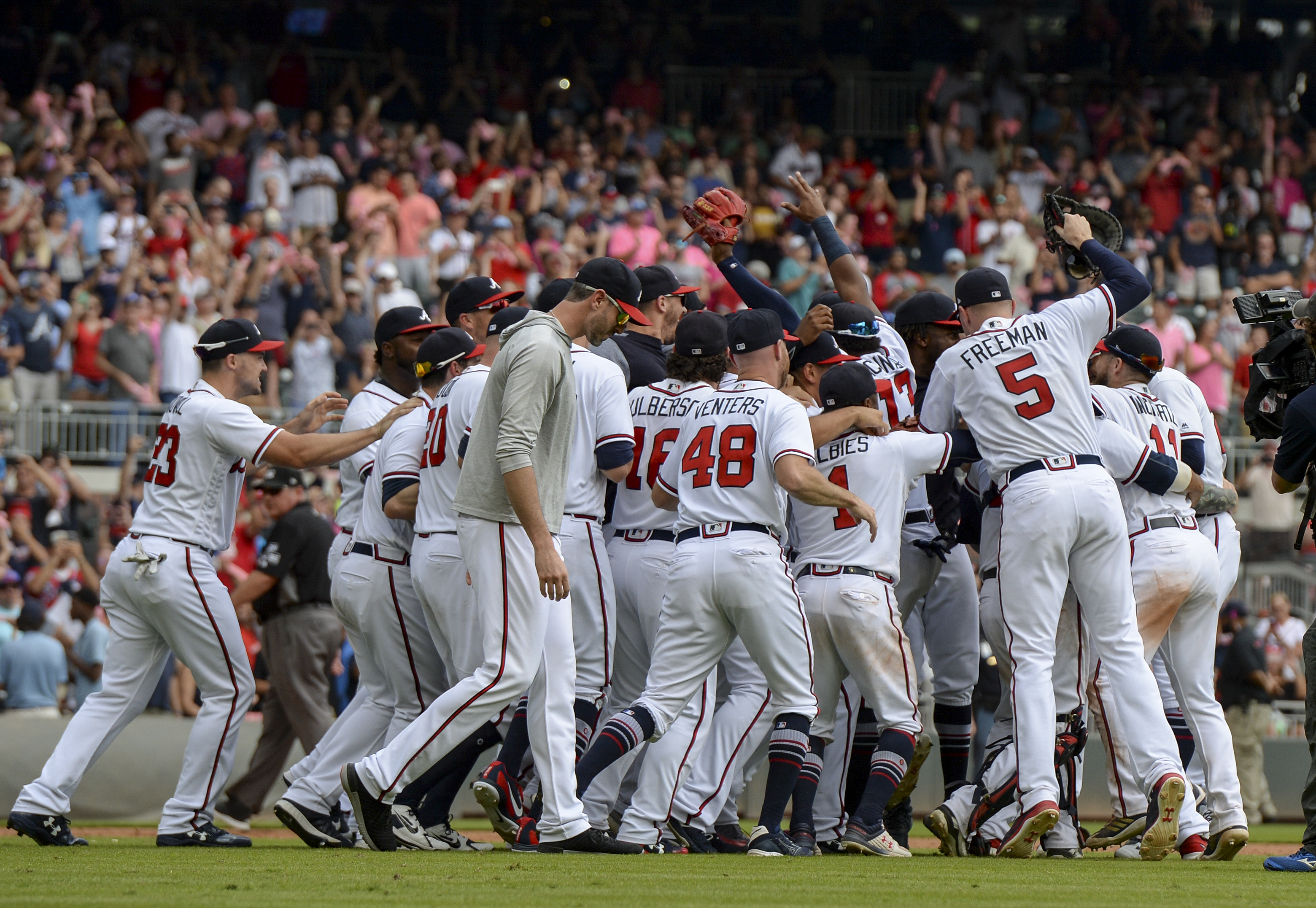 Atlanta Braves Majestic 2018 NL East Division Champions Locker