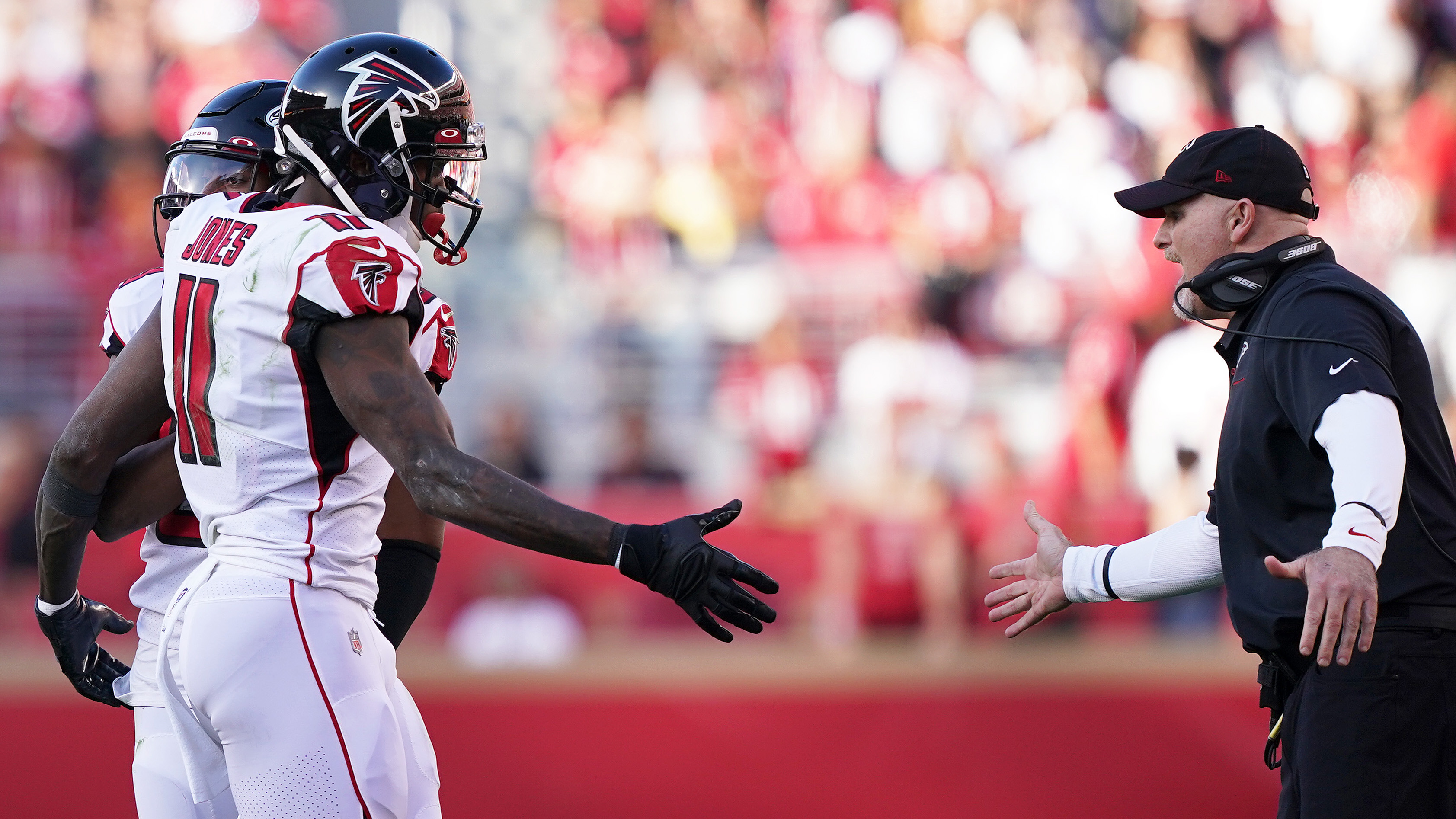 08 November 2015: Atlanta Falcons wide receiver Julio Jones during action  in an NFL game against the San Francisco 49ers at Levi's Stadium in Santa  Clara, CA. The Niners won 17-16. (Icon