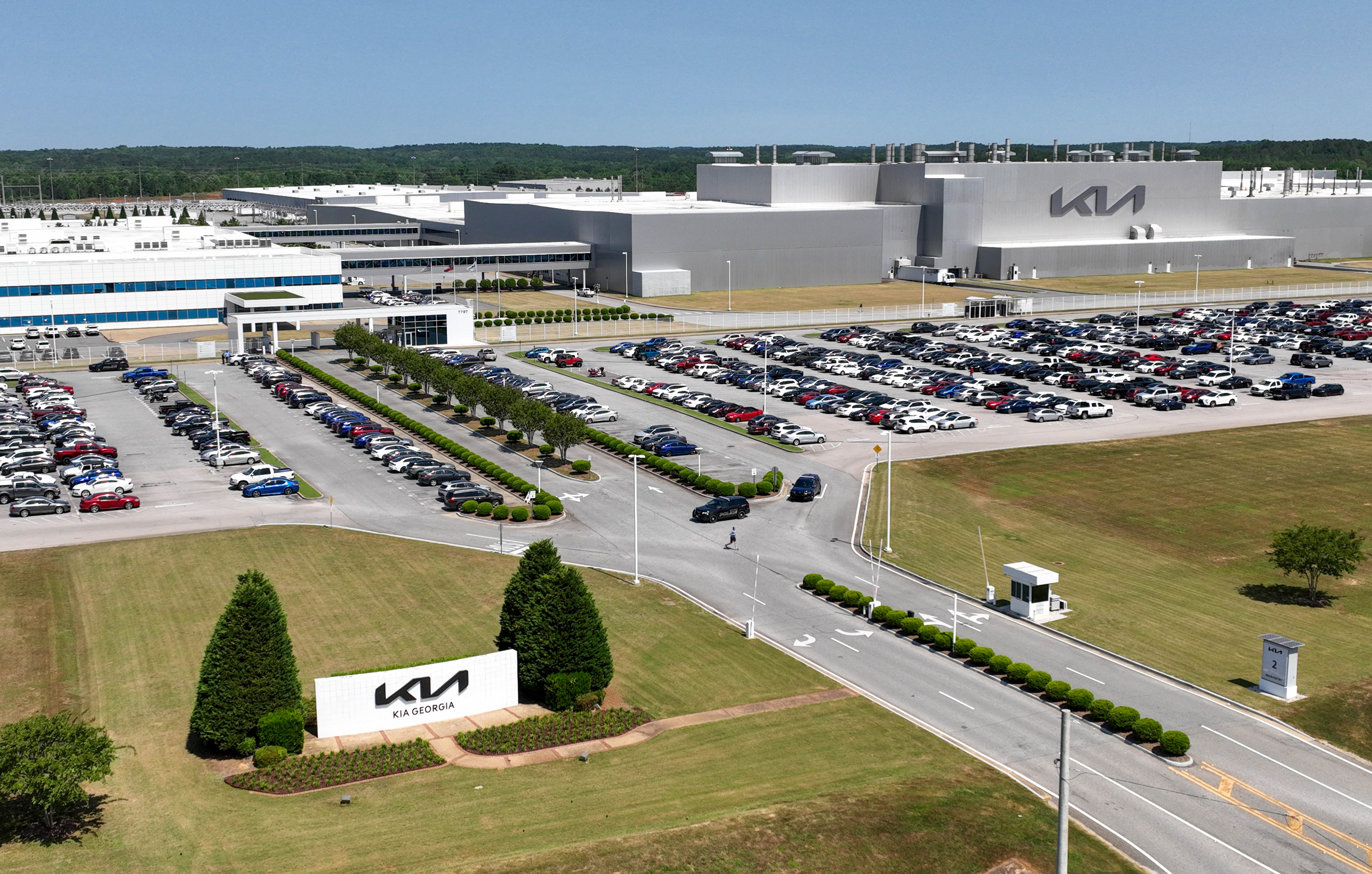 Aerial photo shows Kia Motors' US Assembly Plant in West Point on Wednesday, May 11, 2022. (Hyosub Shin / Hyosub.Shin@ajc.com)