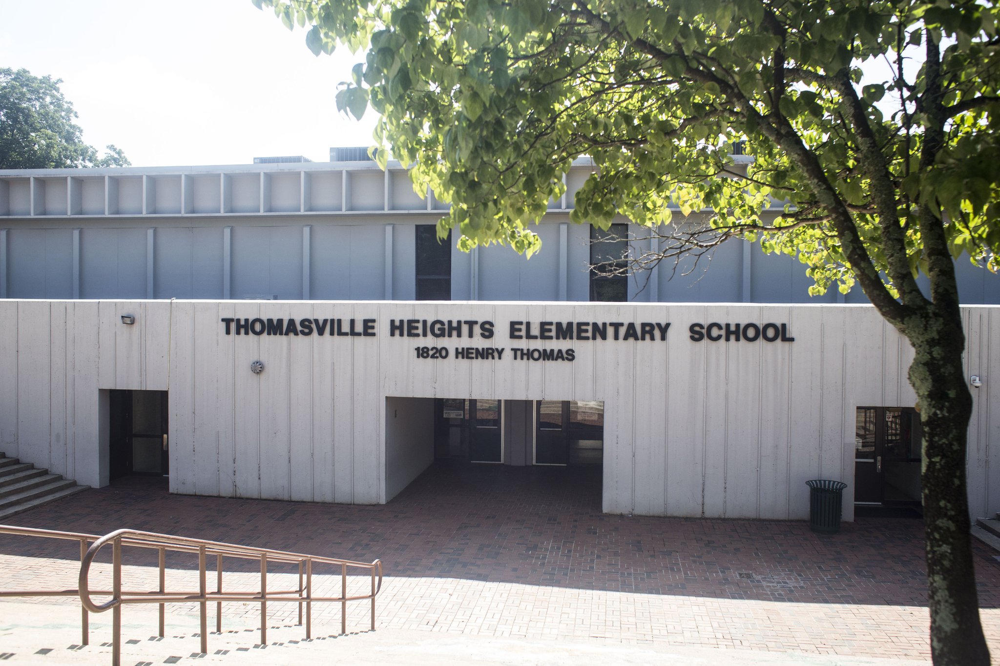About Buckhead Heights  Schools, Demographics, Things to Do