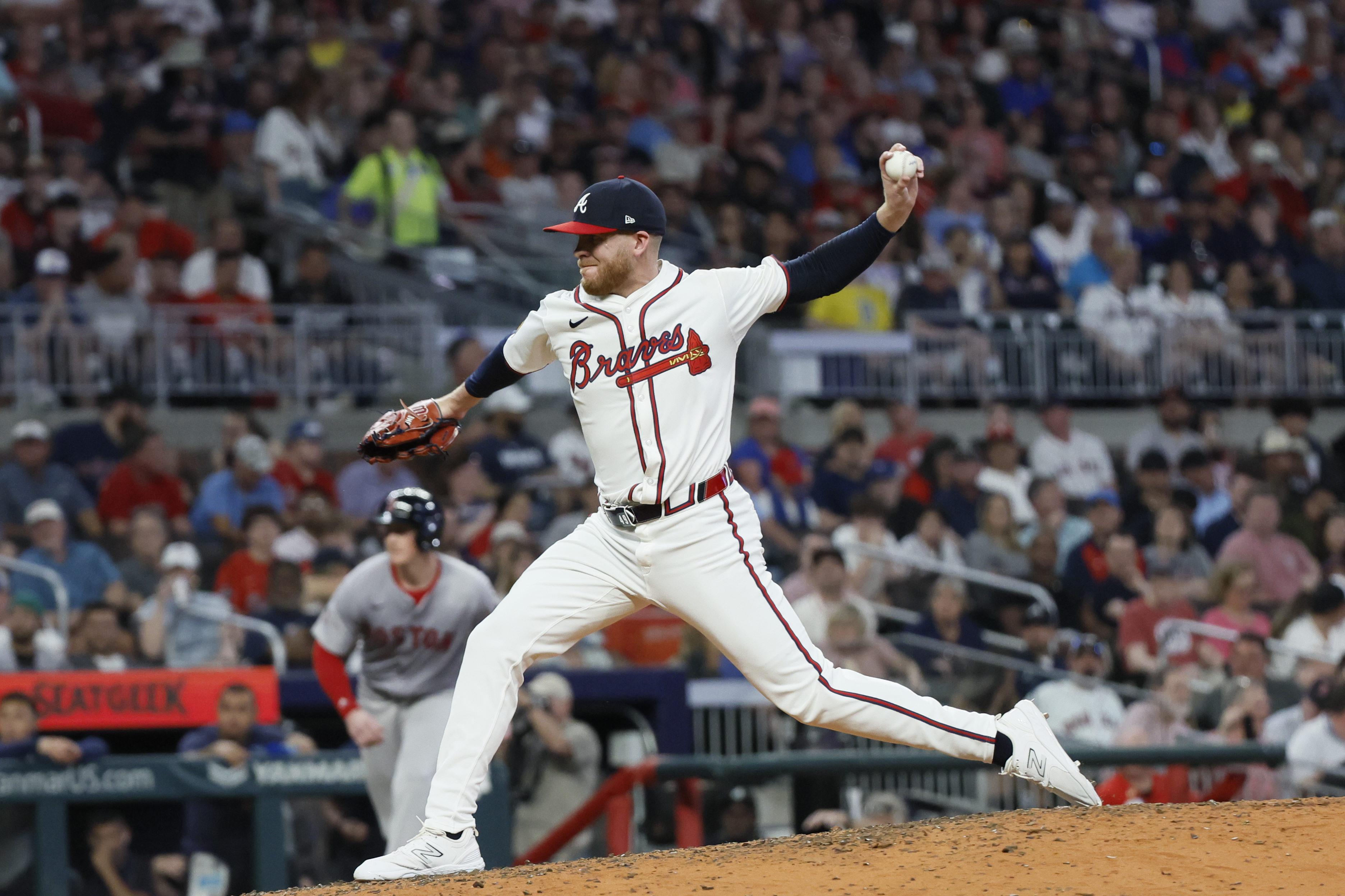 Braves Dispatch: Aaron Bummer and lessons learned in pounding strike zone