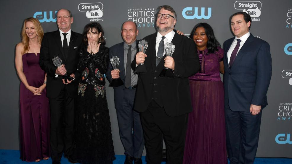 SANTA MONICA, CA - JANUARY 11: (L-R) Screenwriter Vanessa Taylor, actors Richard Jenkins, Sally Hawkins, producer J. Miles Dale, director Guillermo del Toro, actors Octavia Spencer and Michael Stuhlbarg, pose with the Best Picture award for 'The Shape of Water' in the press room during The 23rd Annual Critics' Choice Awards at Barker Hangar on January 11, 2018 in Santa Monica, California. (Photo by Frazer Harrison/Getty Images)