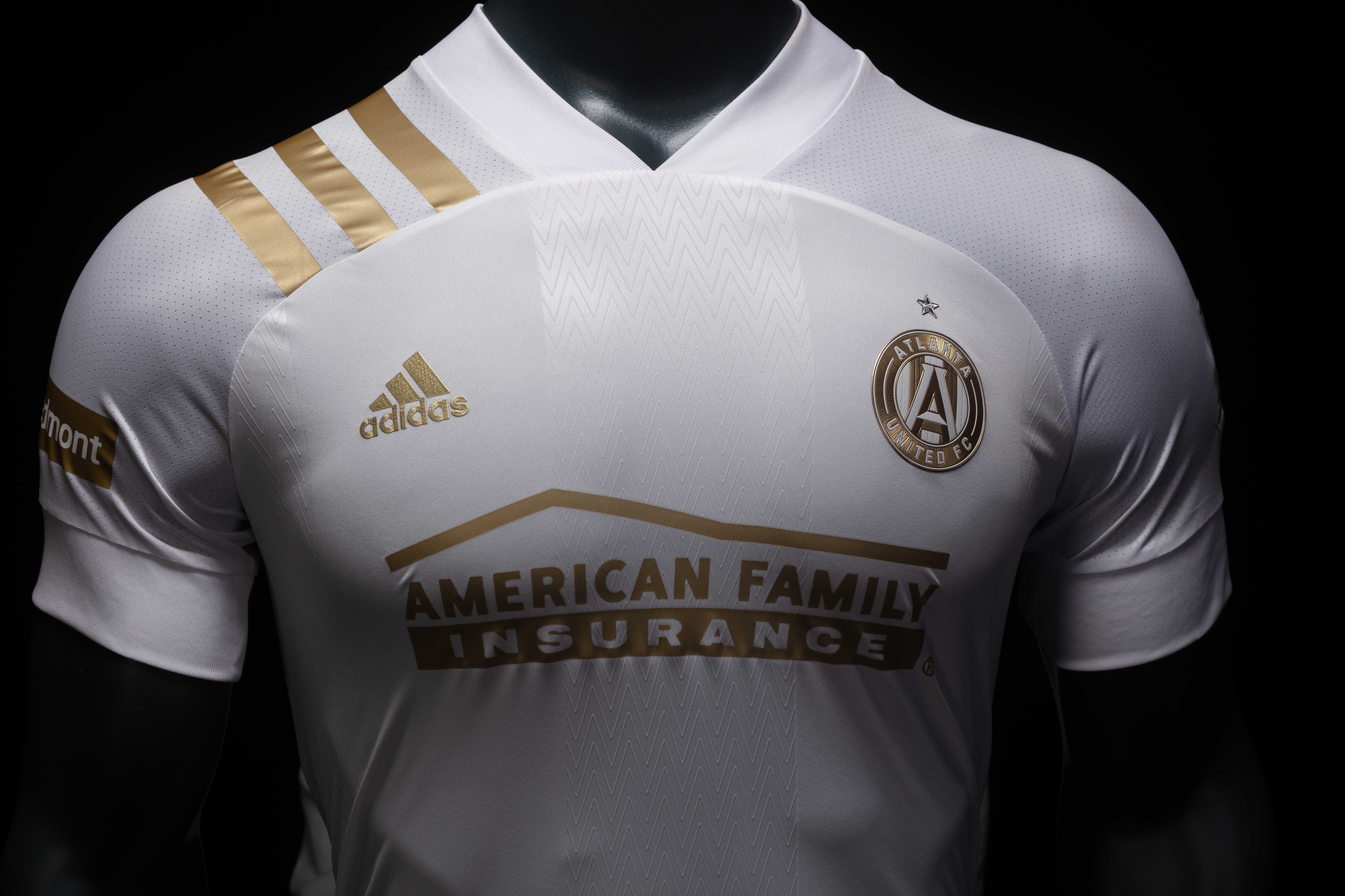 Extensamente Muchos Preguntar Atlanta United's new “King's Kit” is unveiled