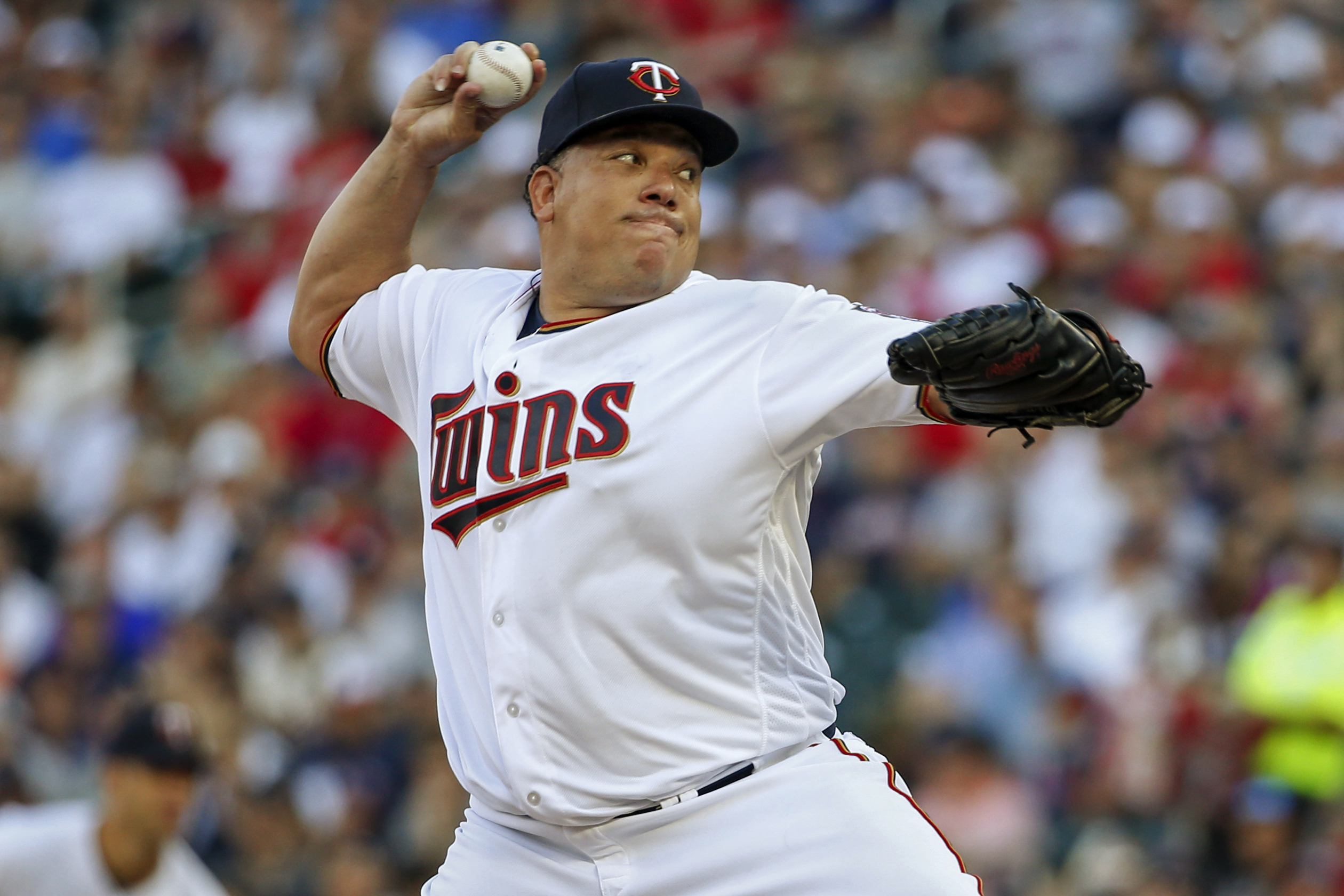 Former Brave Bartolo Colon becomes 18th pitcher to defeat all 30