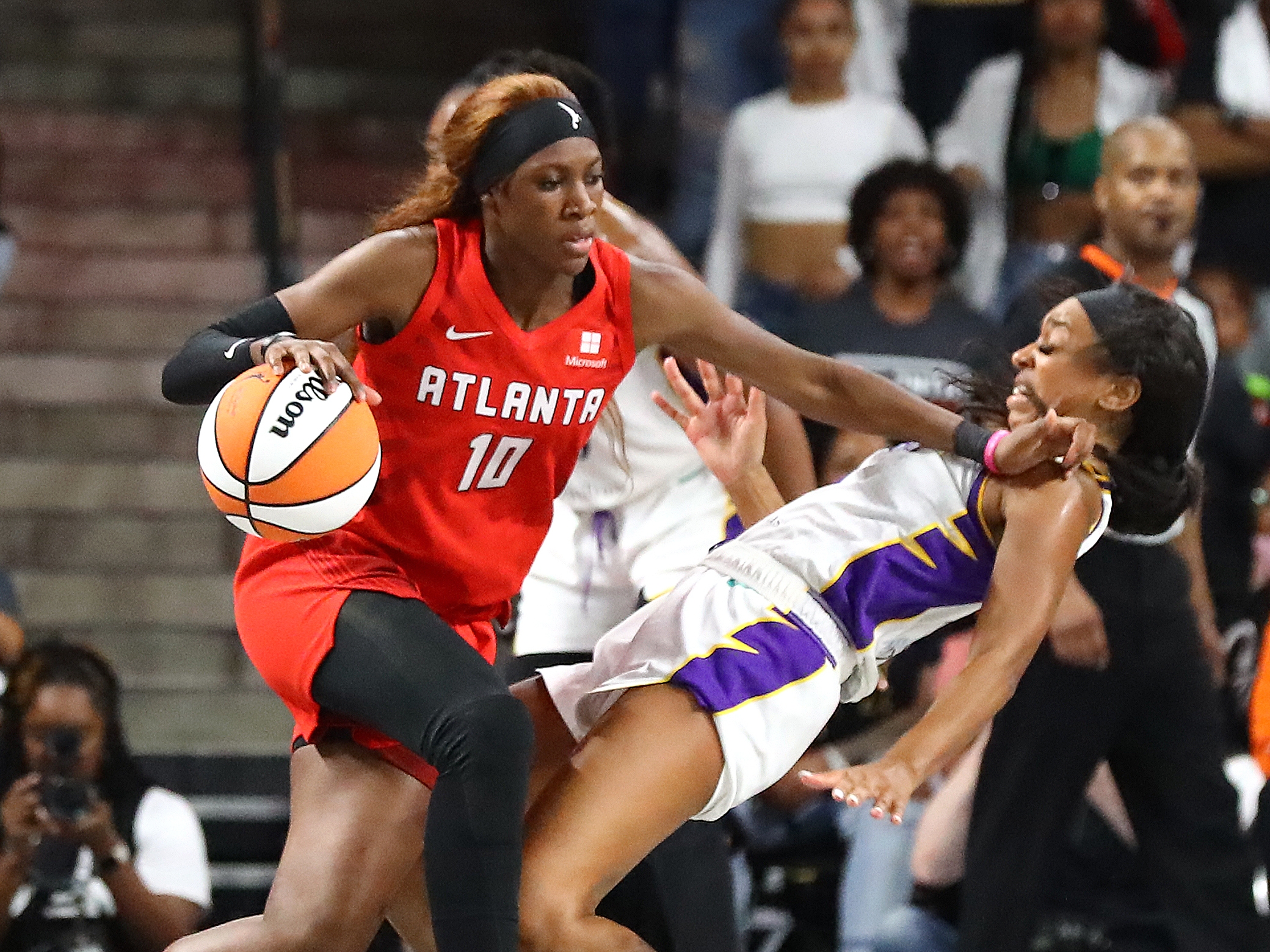 Atlanta Dream star Rhyne Howard wins WNBA Rookie of the Year award - ESPN