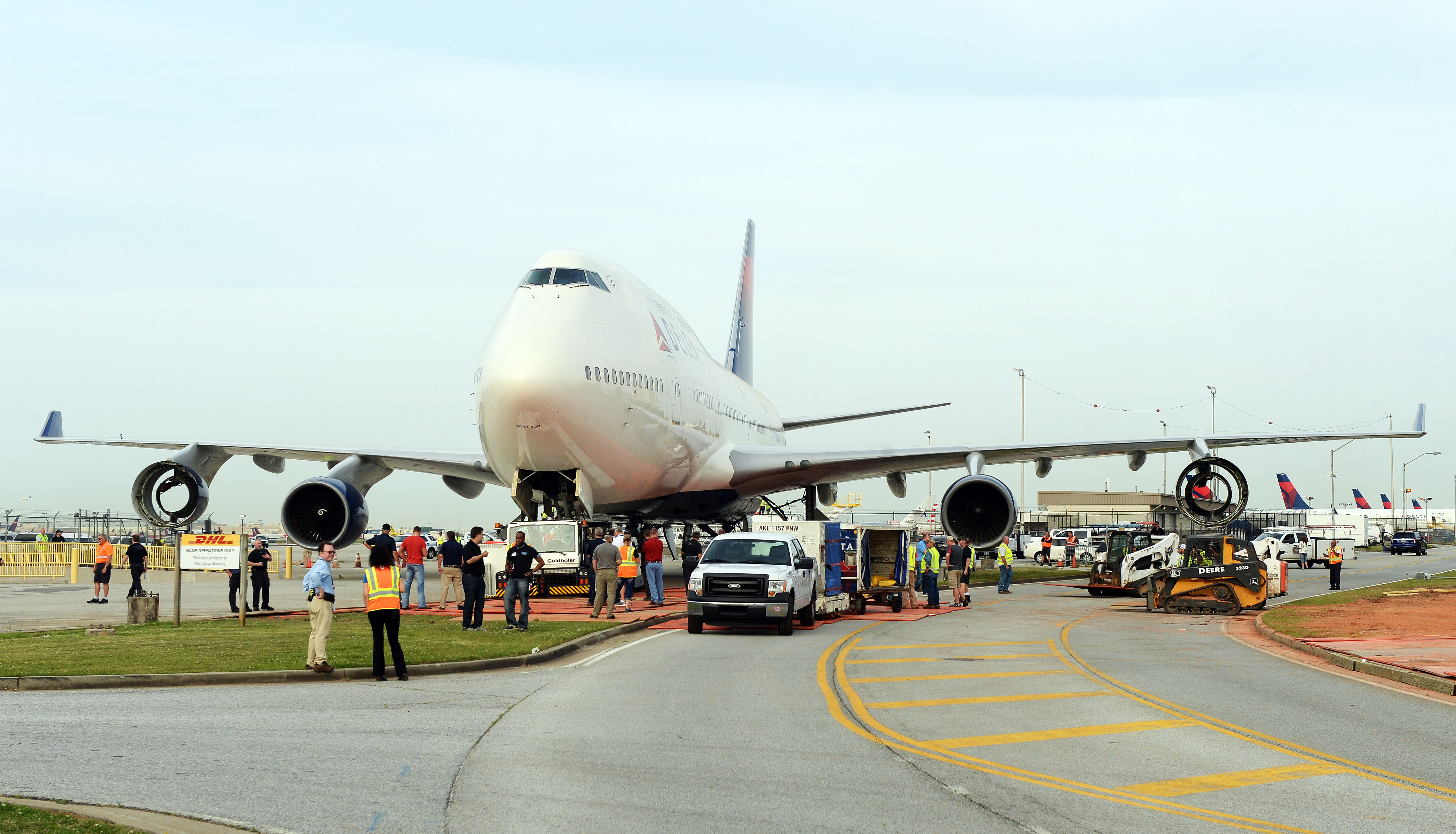 When a Delta 747 crossed Atlanta street en route to museum home