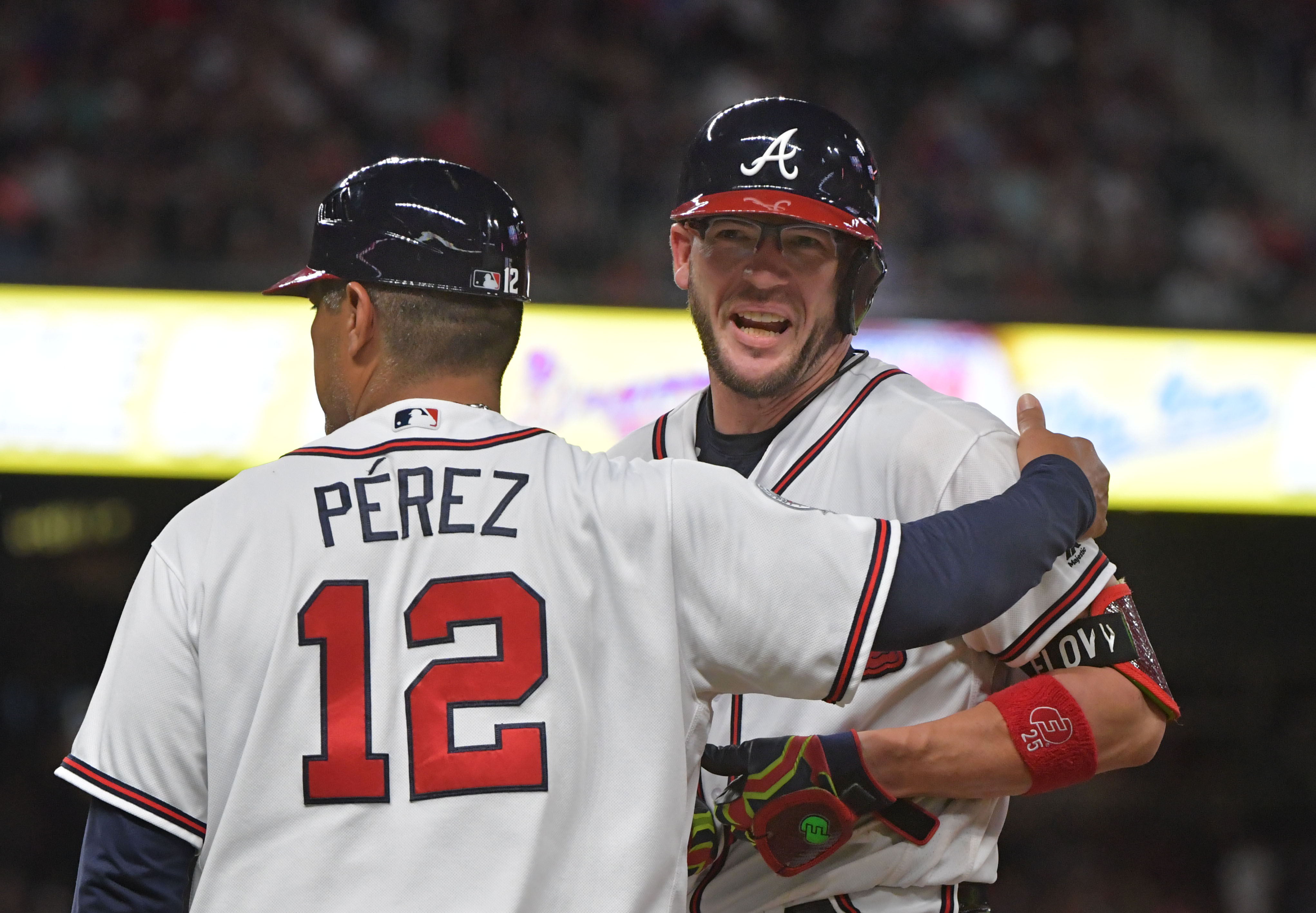 Happy Father's Day: Braves catcher Flowers has it handled at home