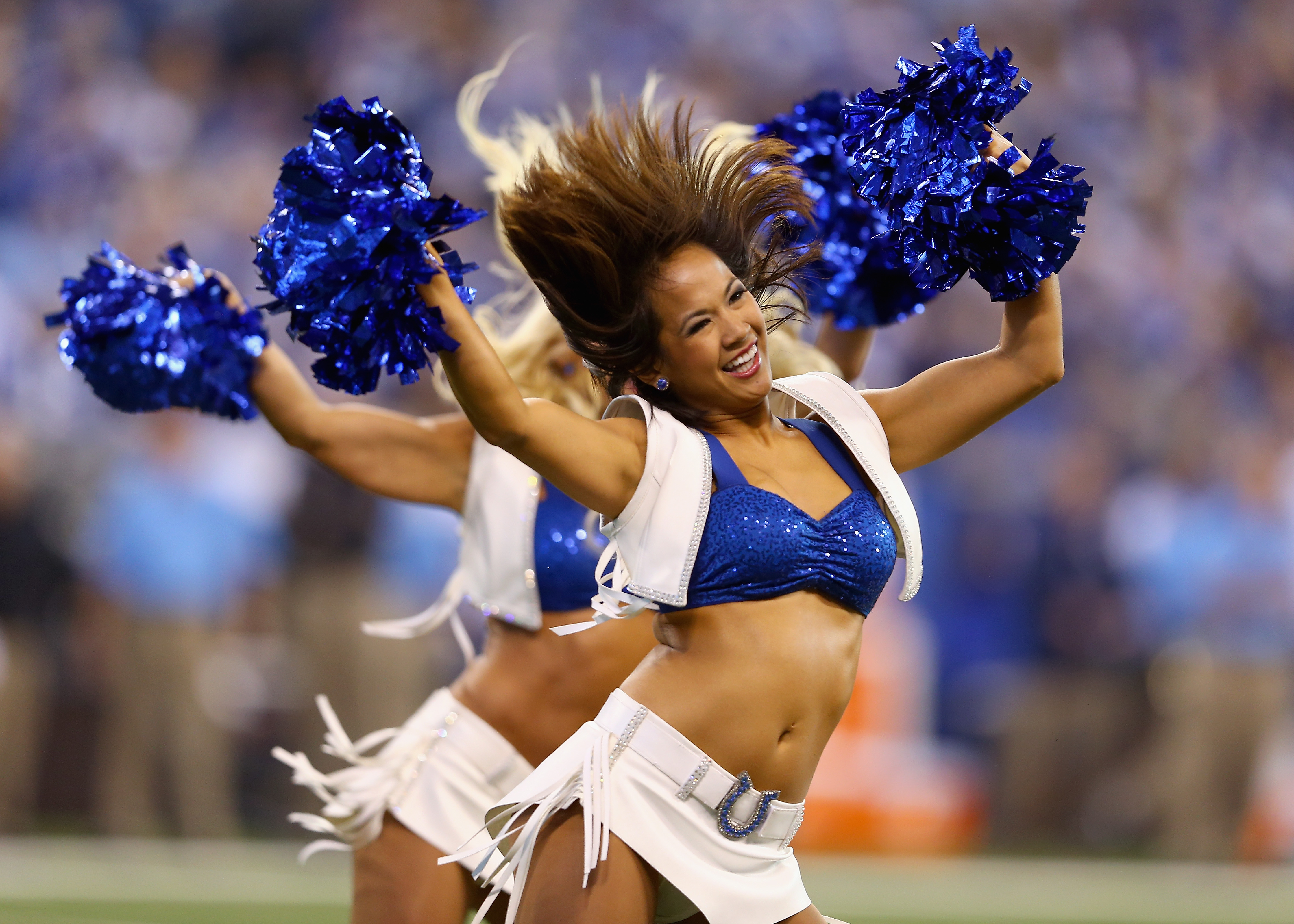 NFL cheerleaders take Week 13 by storm – New York Daily News