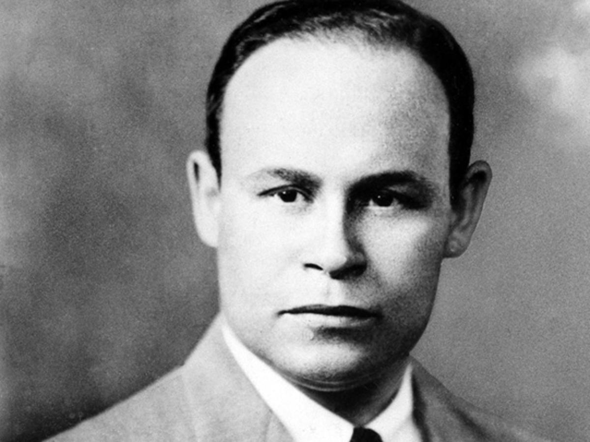Charles Drew discovered a method to store blood plasma for later use. Drew established the National Blood Plasma Program for Great Britian and the United States, which saved countless lives during WWII. Drew was awarded the Spingarn Medal in 1944.