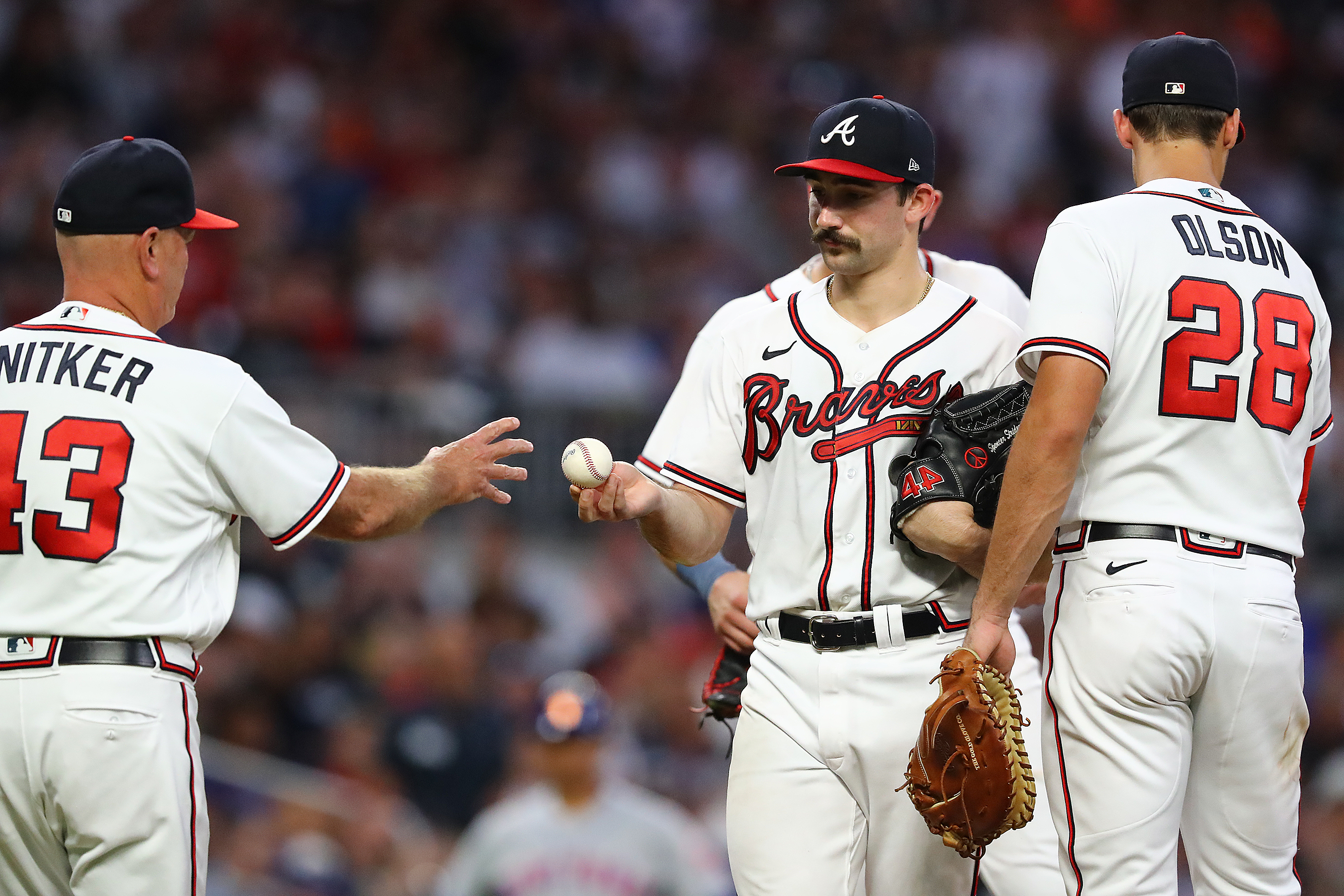 Olson, Duvall go deep in Braves' 4-1 victory over Mets