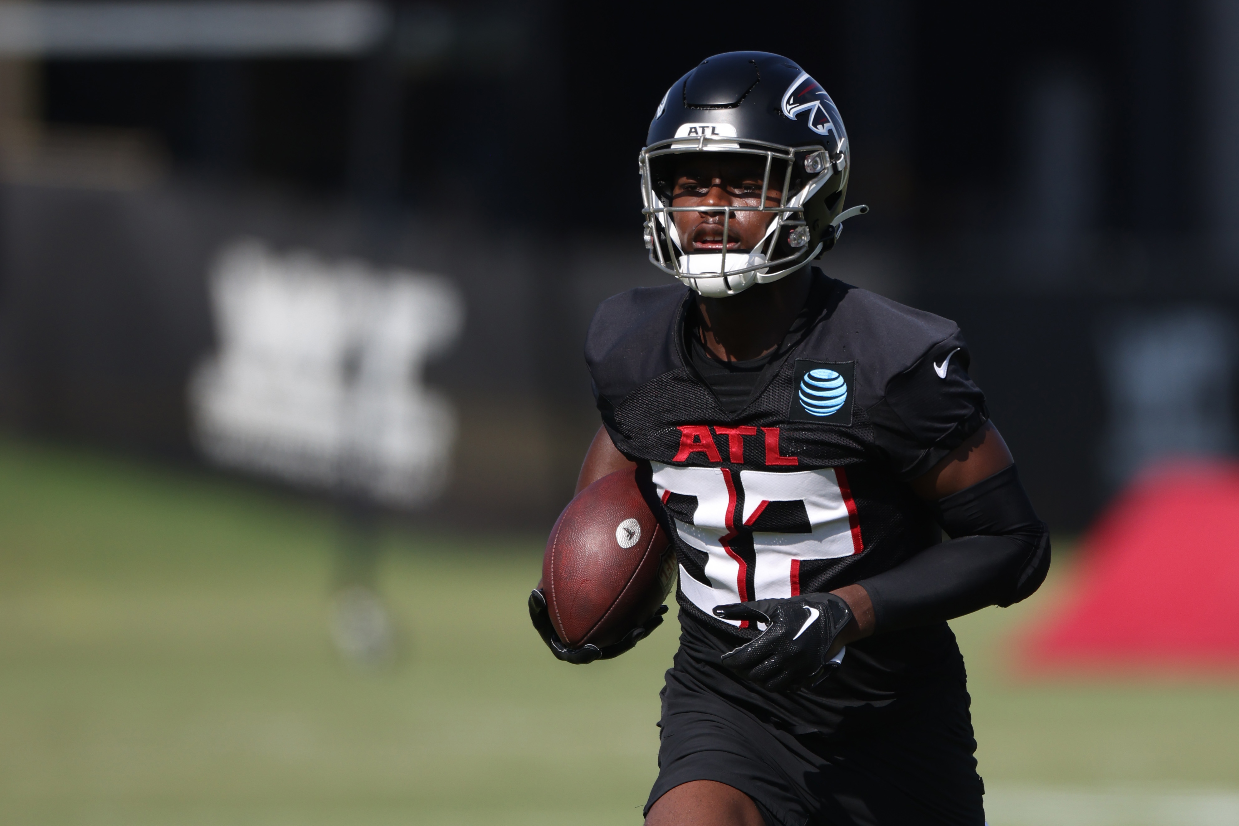 Falcons' Jaylinn Hawkins set to return to action