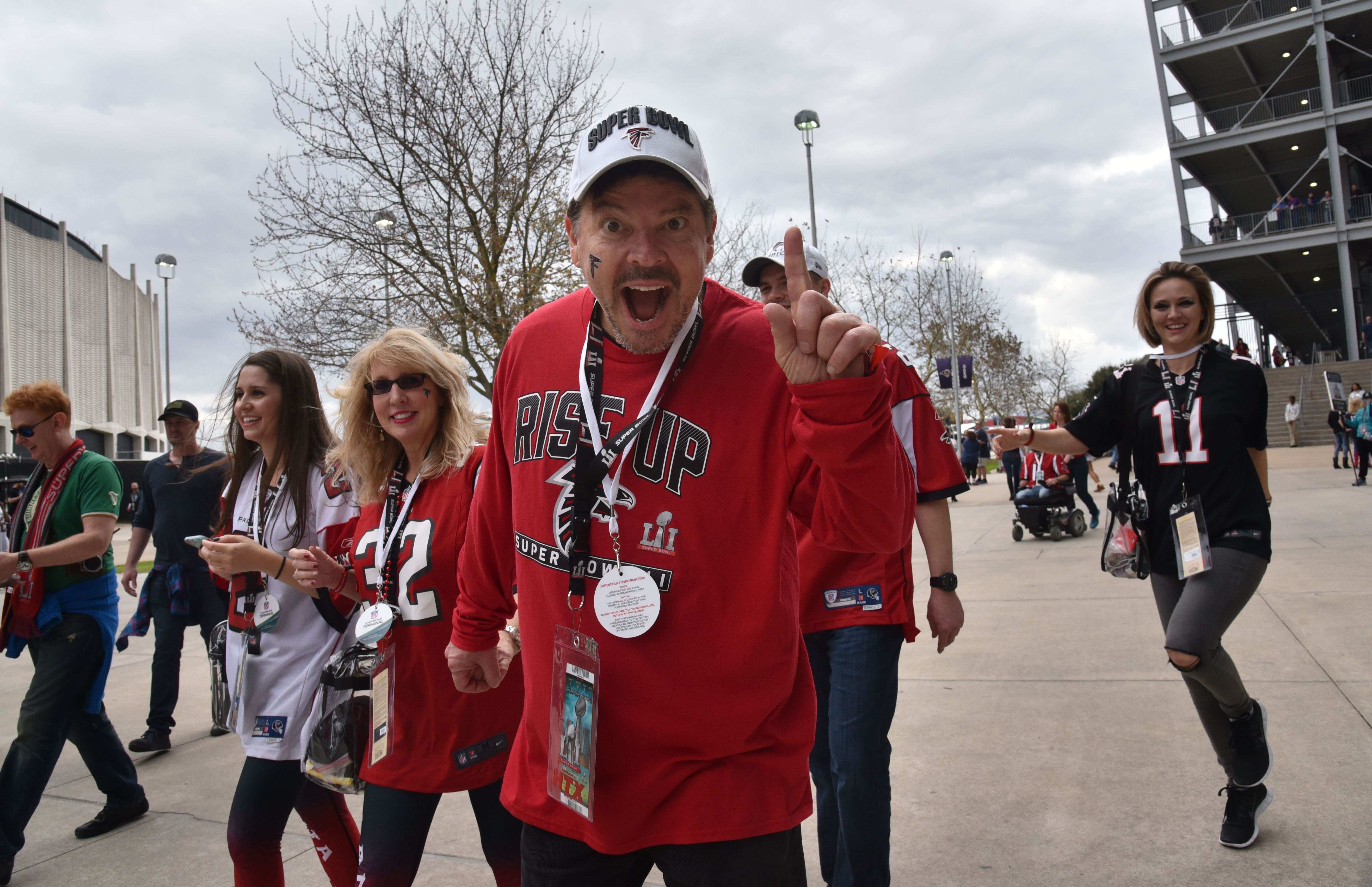 Super Bowl 2017: Atlanta Falcons fans party pregame in Houston