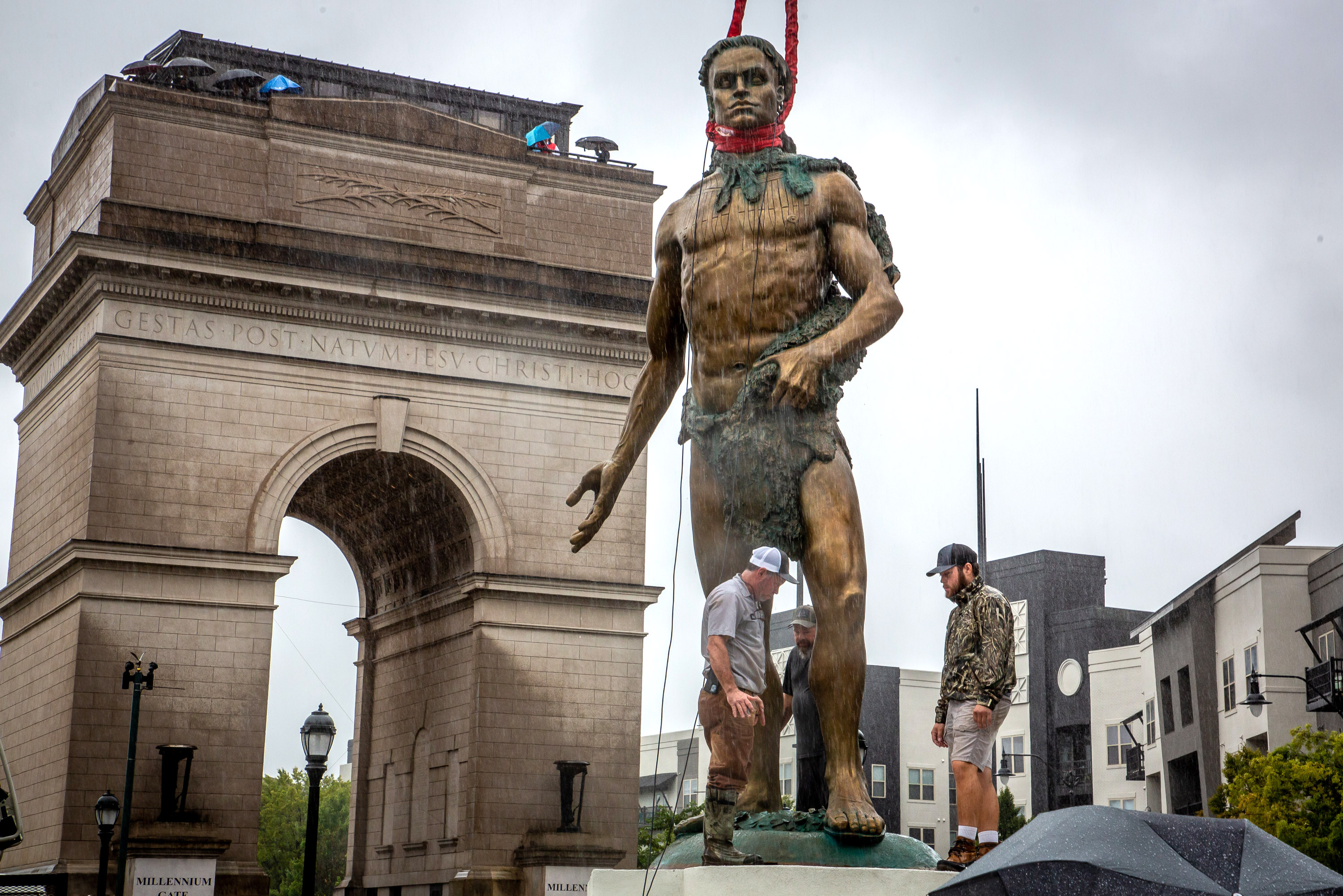 Chief Tomochichi statue unveiled in Atlanta