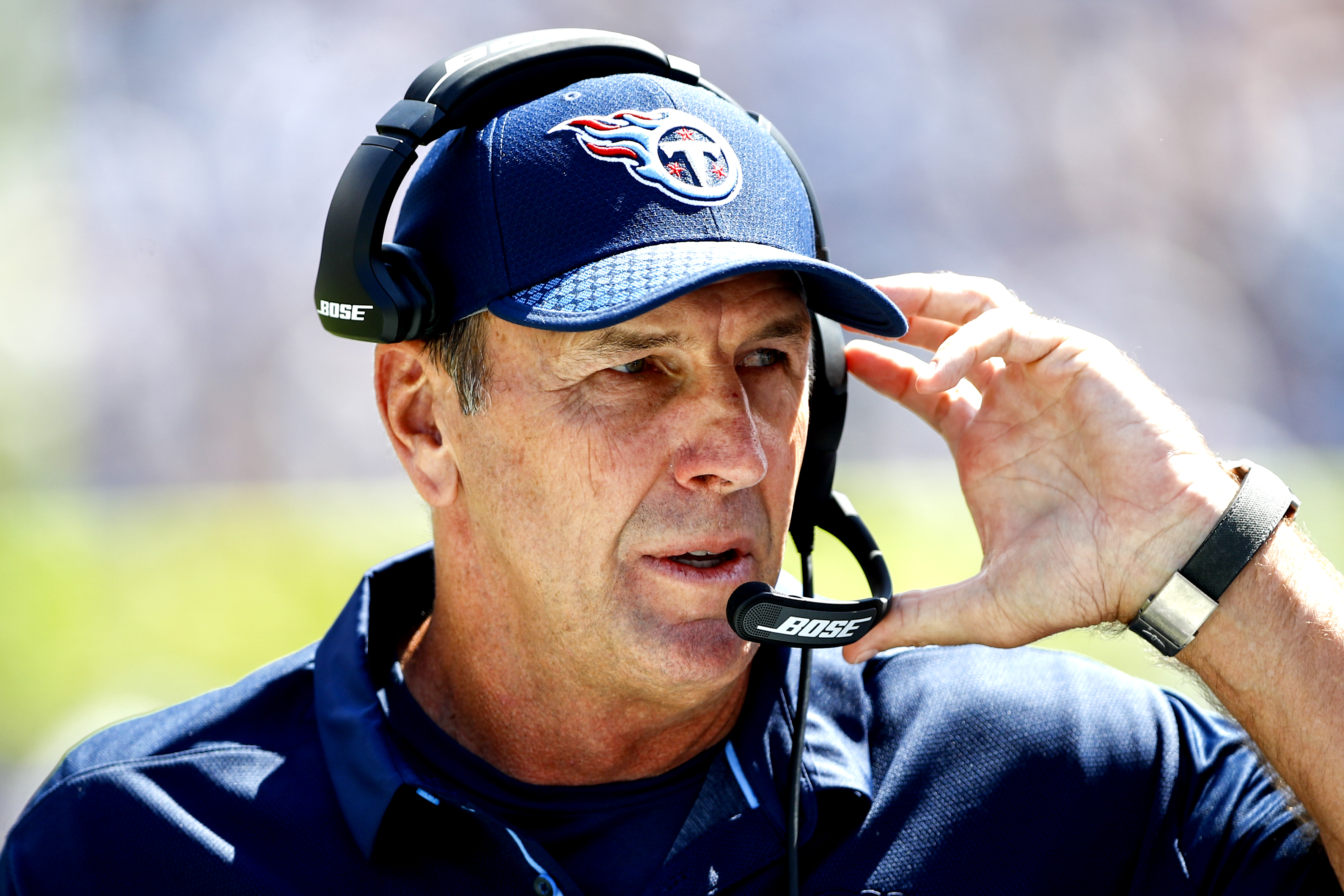 Titans will stick with Mike Mularkey as coach - Los Angeles Times