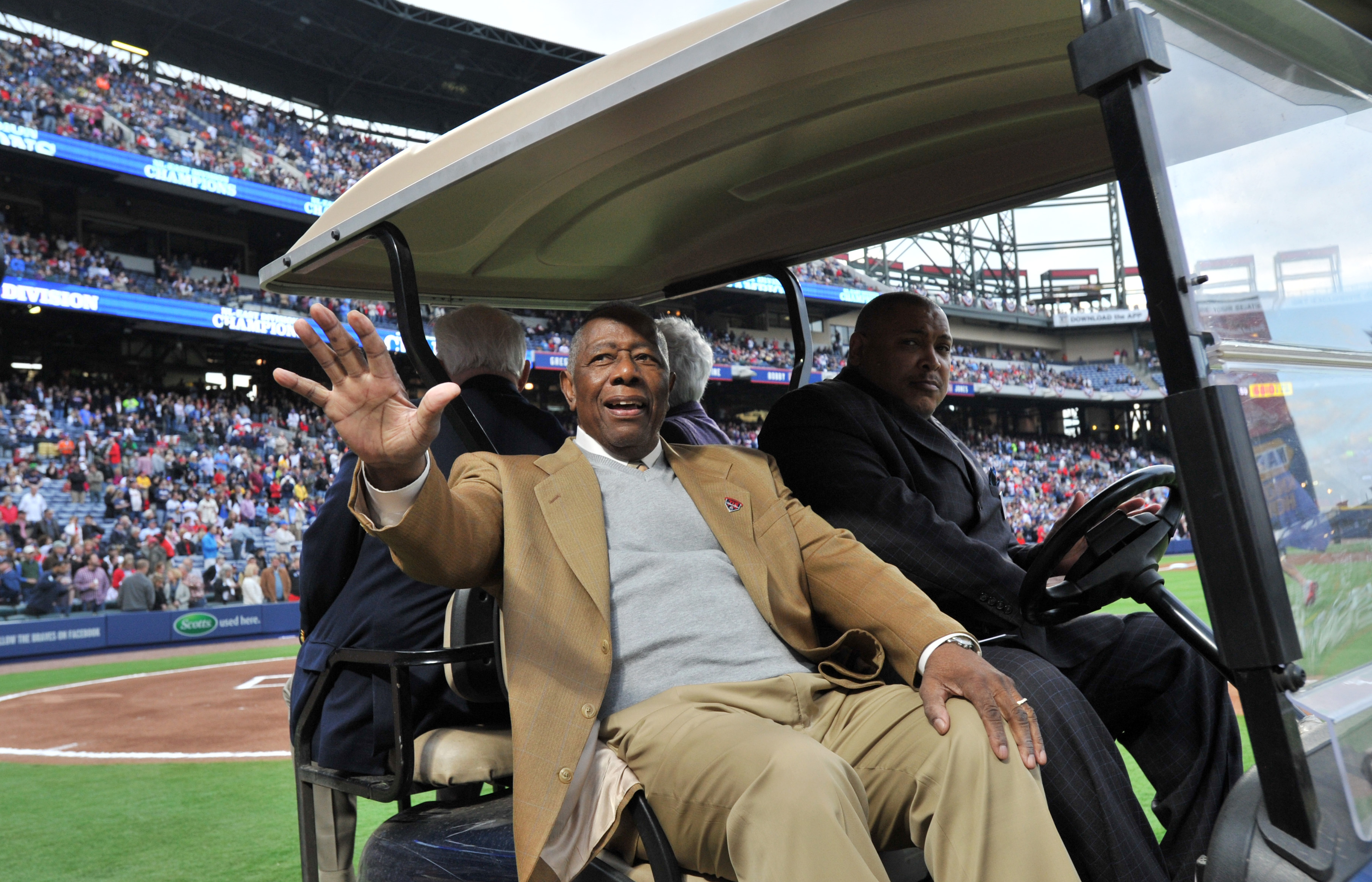 Hank Aaron Celebrates 40th Anniversary of 715th Home Run, News