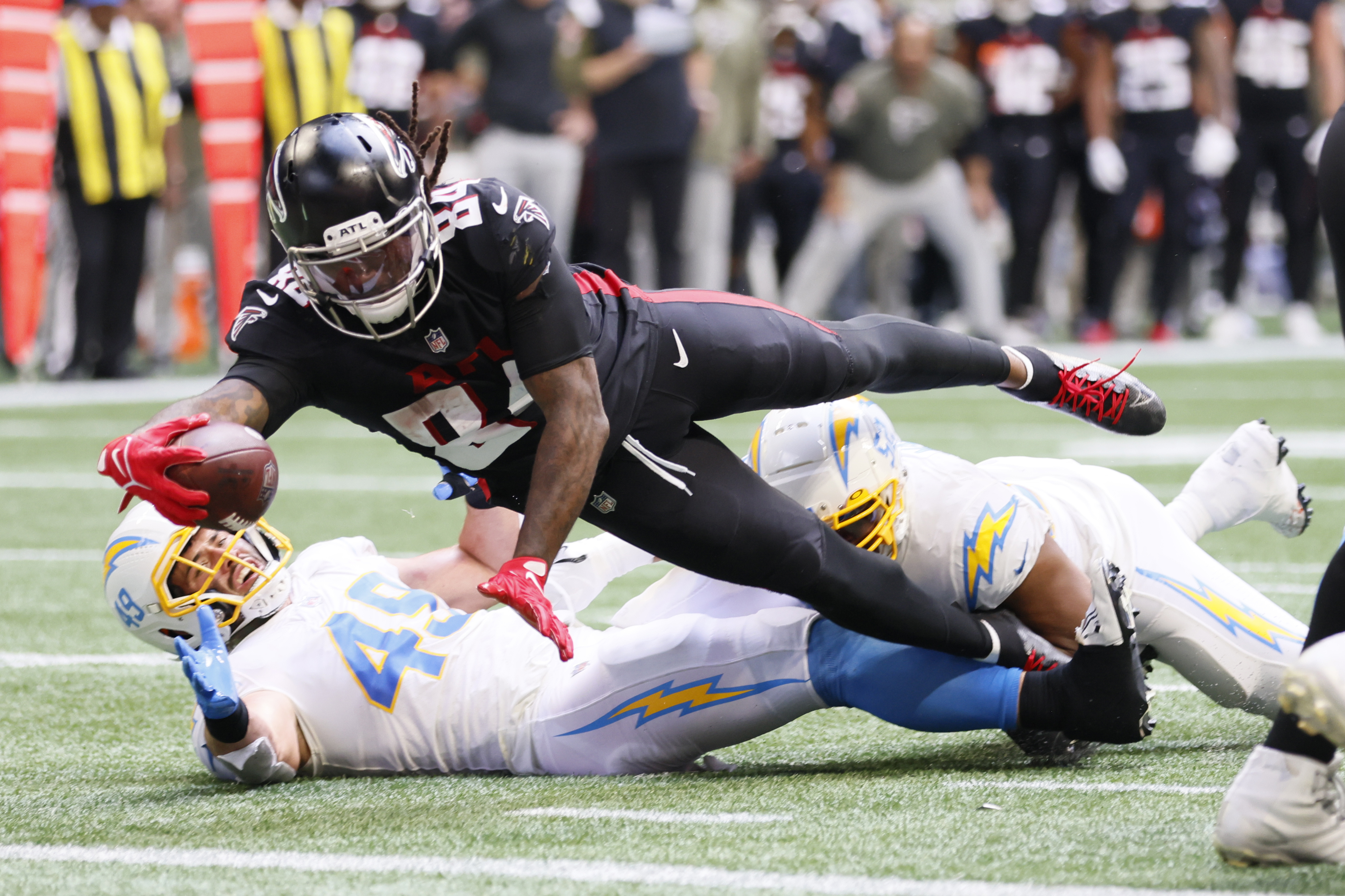 Atlanta Falcons wide receiver Drake London (5) lines up during the first  half of an NFL football game against the Los Angeles Chargers, Sunday, Nov.  6, 2022, in Atlanta. The Los Angeles