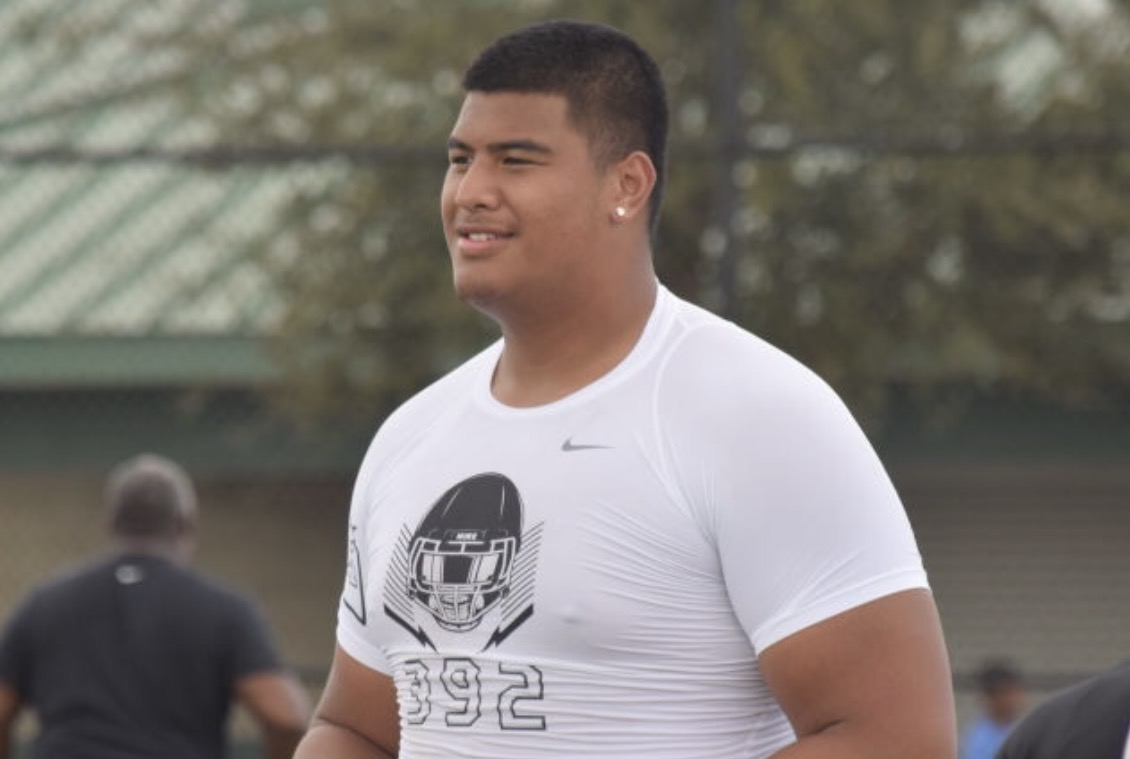 A 6 Foot, 9 Inch, 400-Pound Teen at IMG Academy is Generating