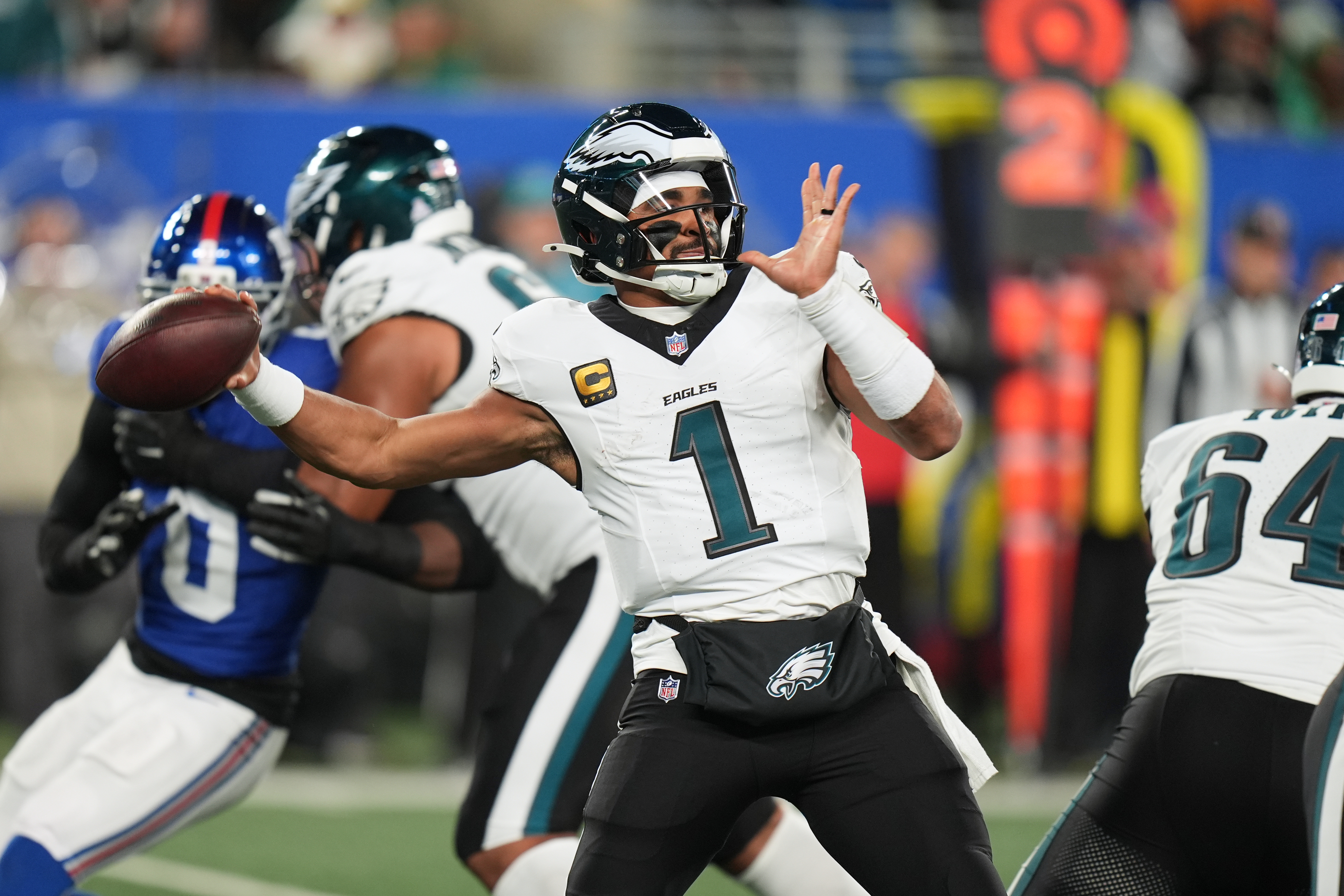 Eagles defensive tackle Jalen Carter is not playing against the Giants  because of a heel injury