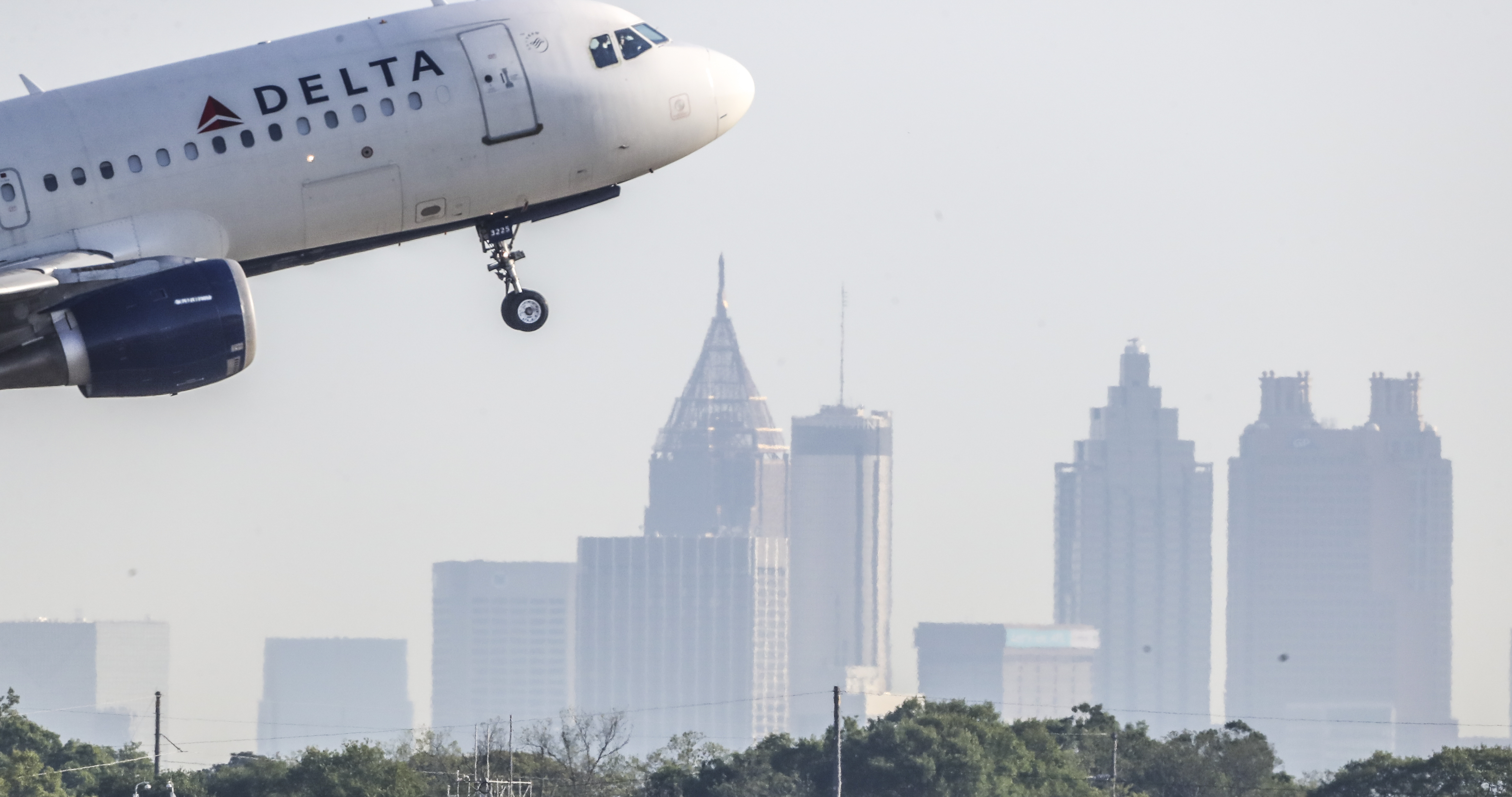 Delta Cutting Flight Schedule Ahead of Busy Summer Travel Season