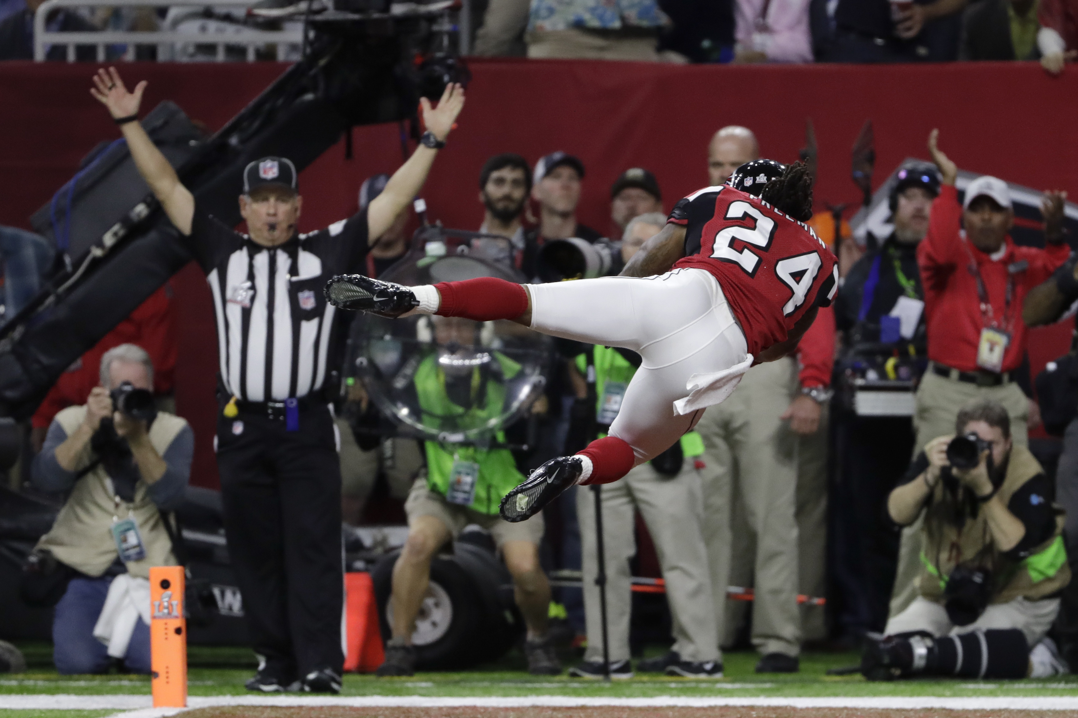 Pereira: Falcons' Julio Jones scored on illegal pick play