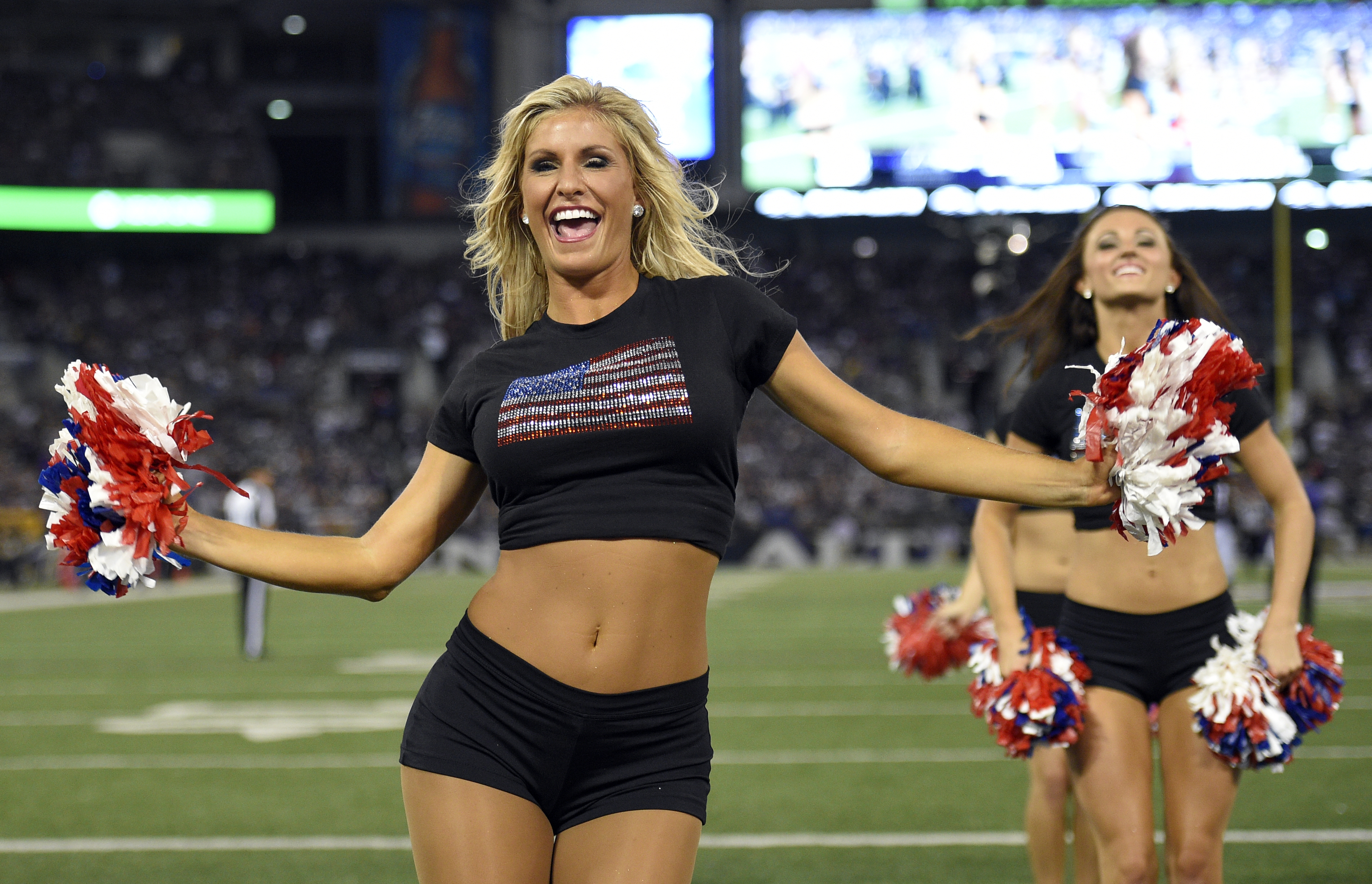 NFL cheerleaders take the field - Week 2