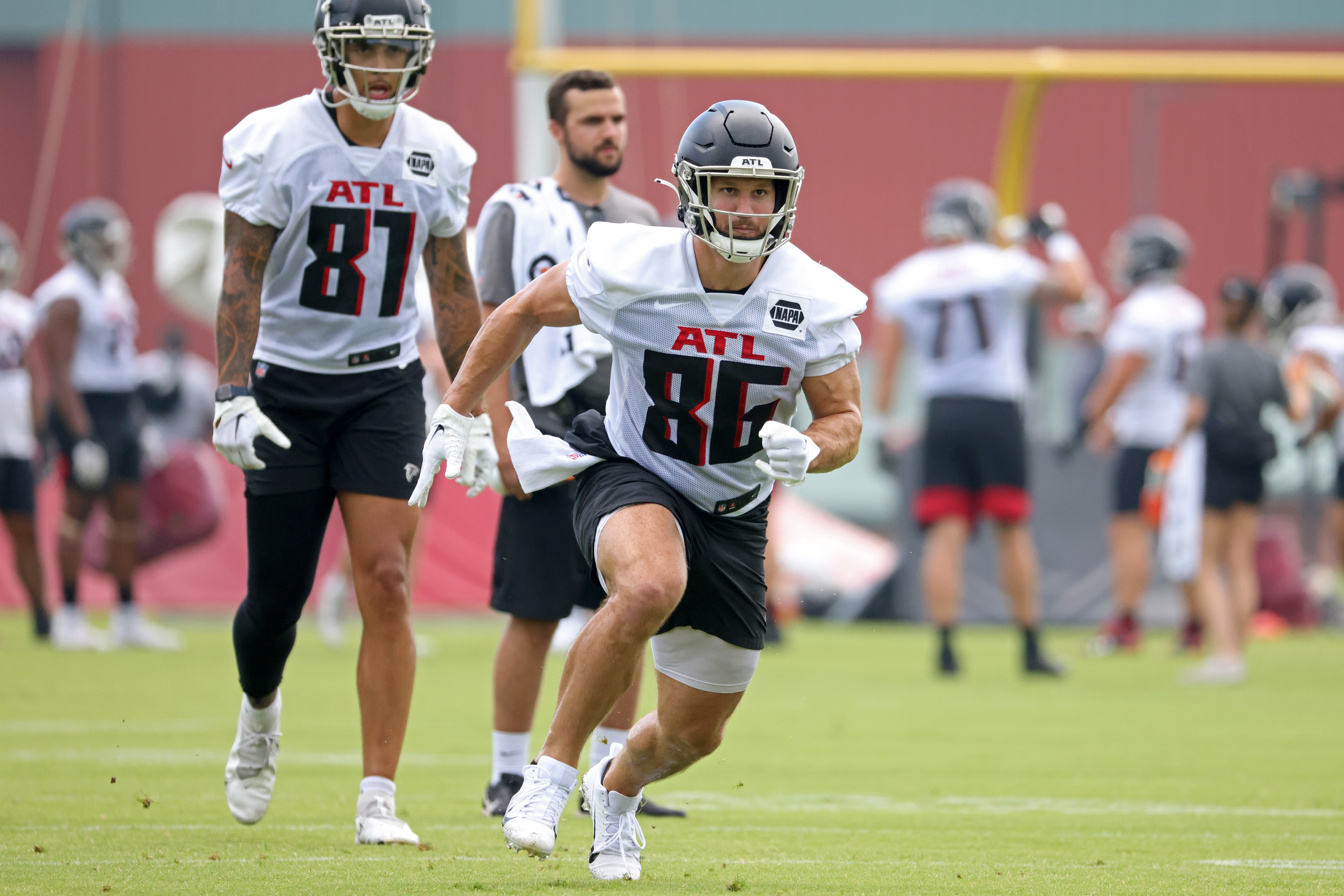 Titans TE Anthony Firkser Excited to Mingle With NFL's Best at