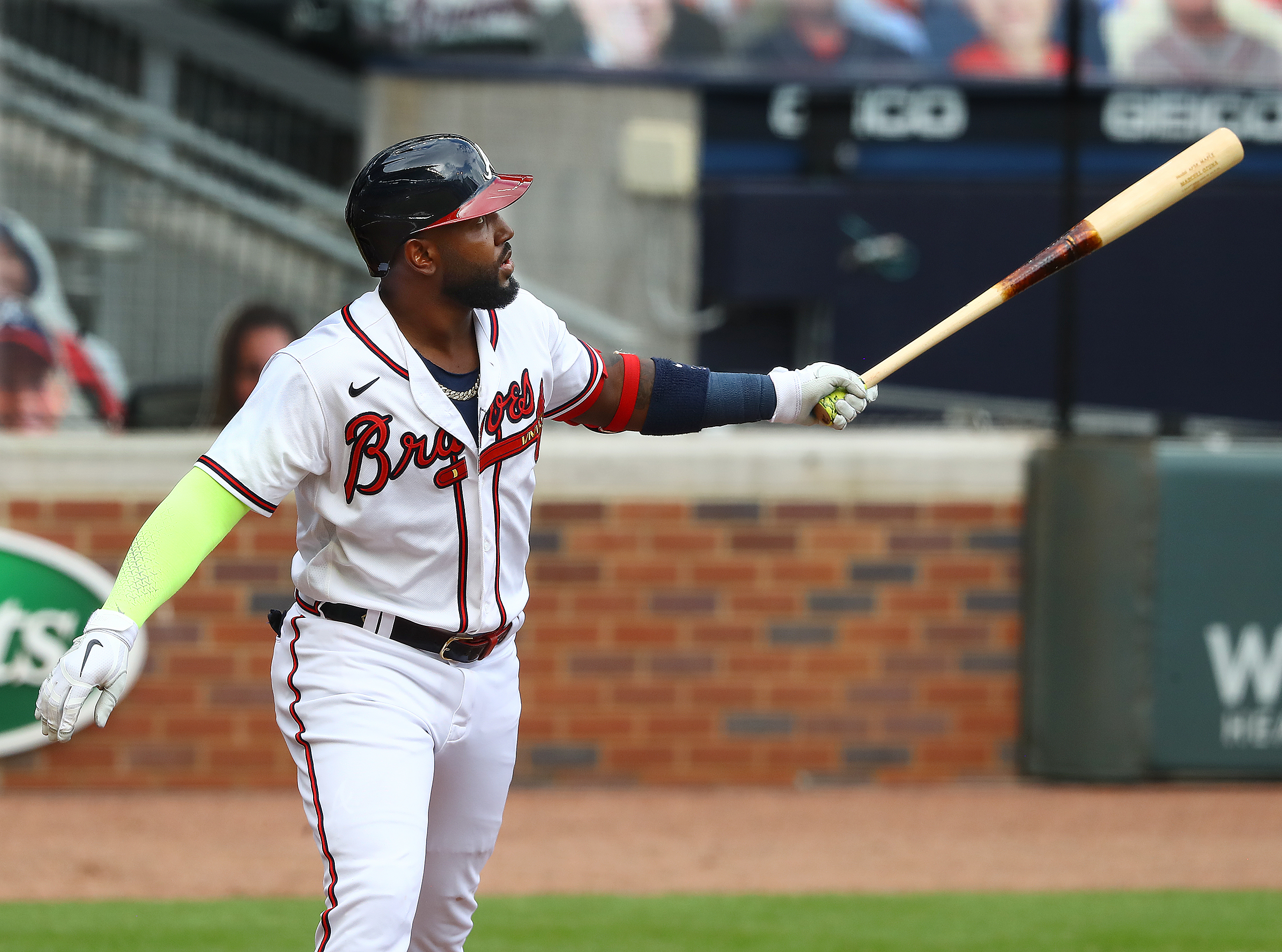 Dansby Swanson breaks up Jacob deGrom's no-hit bid with a two-run home run.  #MLB