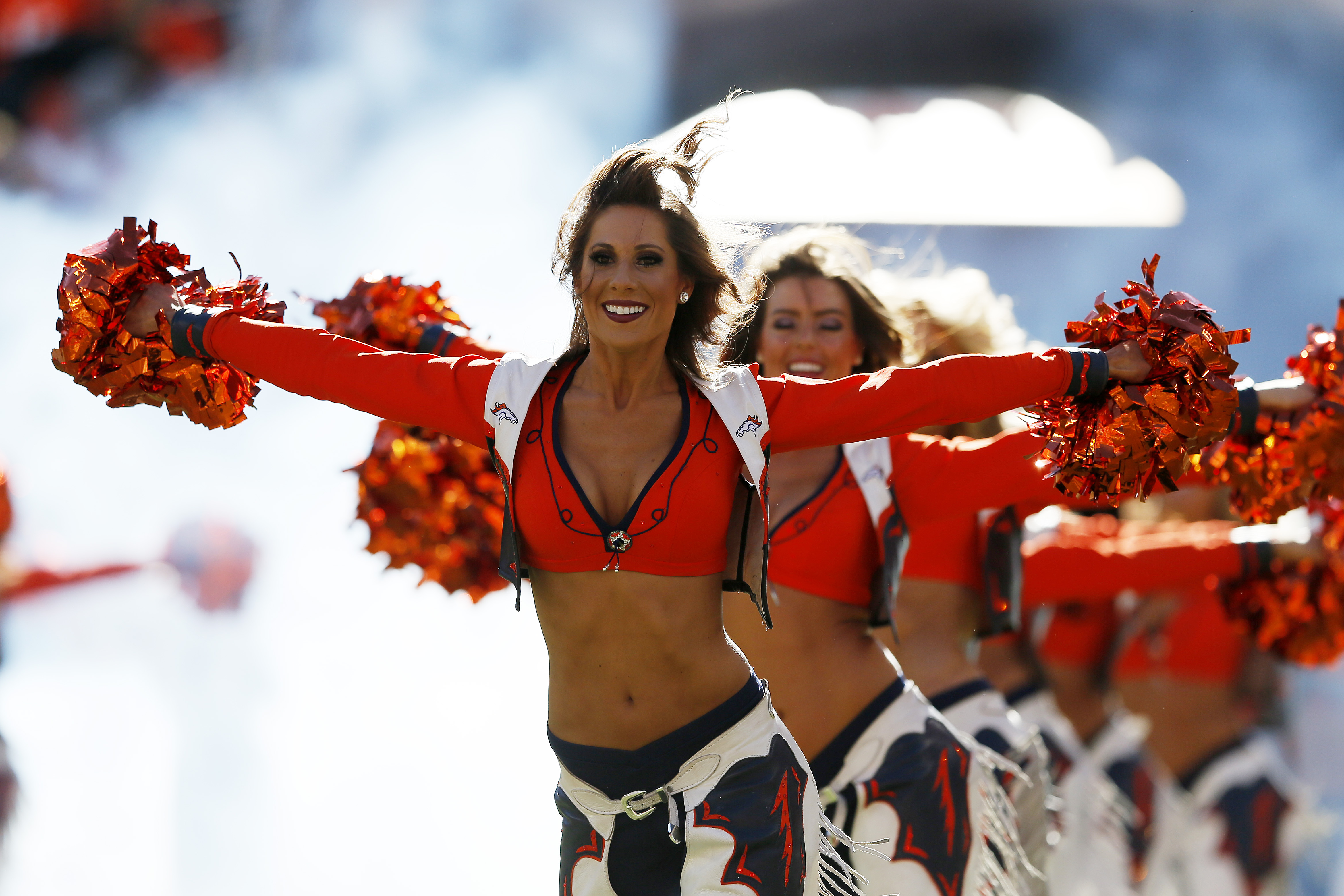 This Denver Broncos cheerleader is also fighting COVID-19 as an