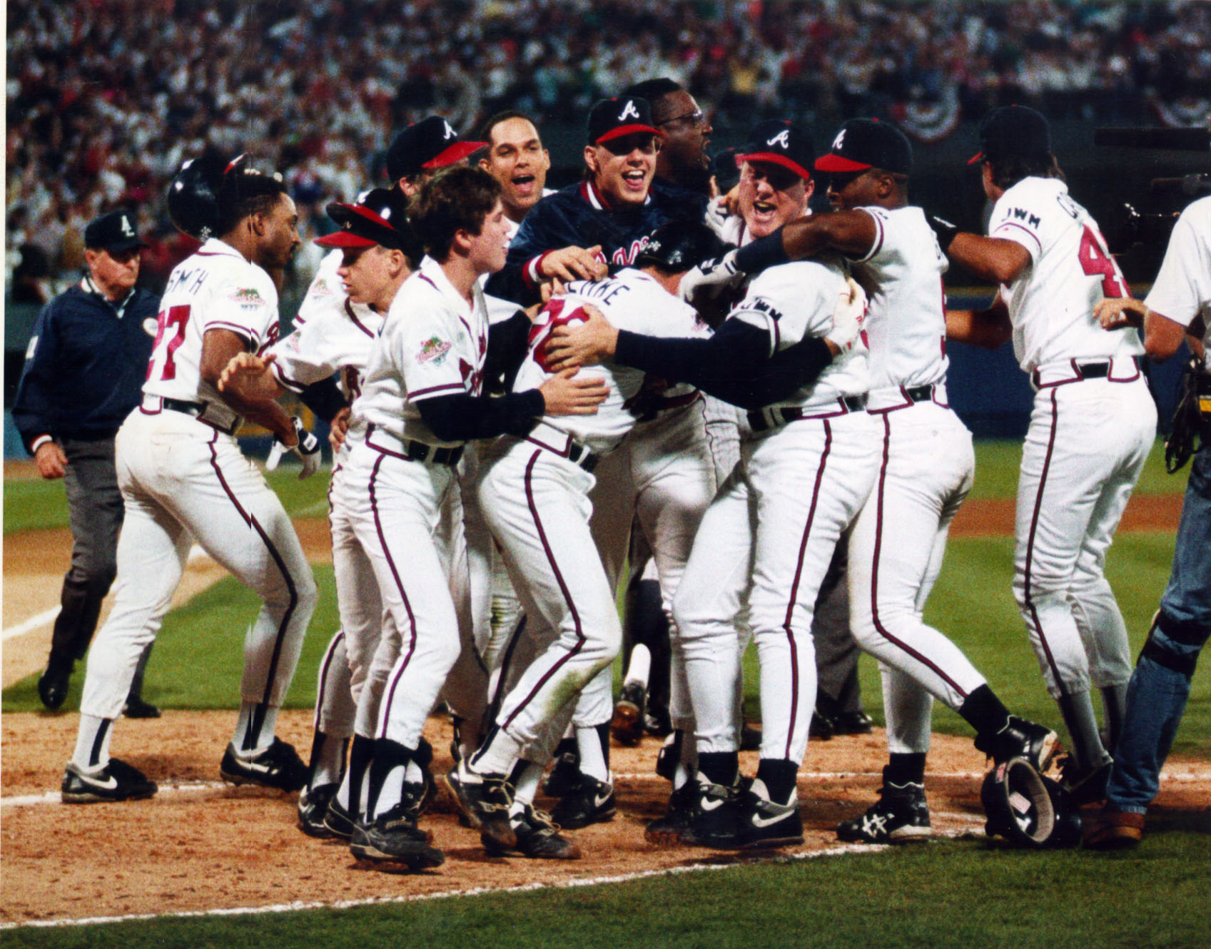 Twins win Game 7 of the 1991 World Series 1-0