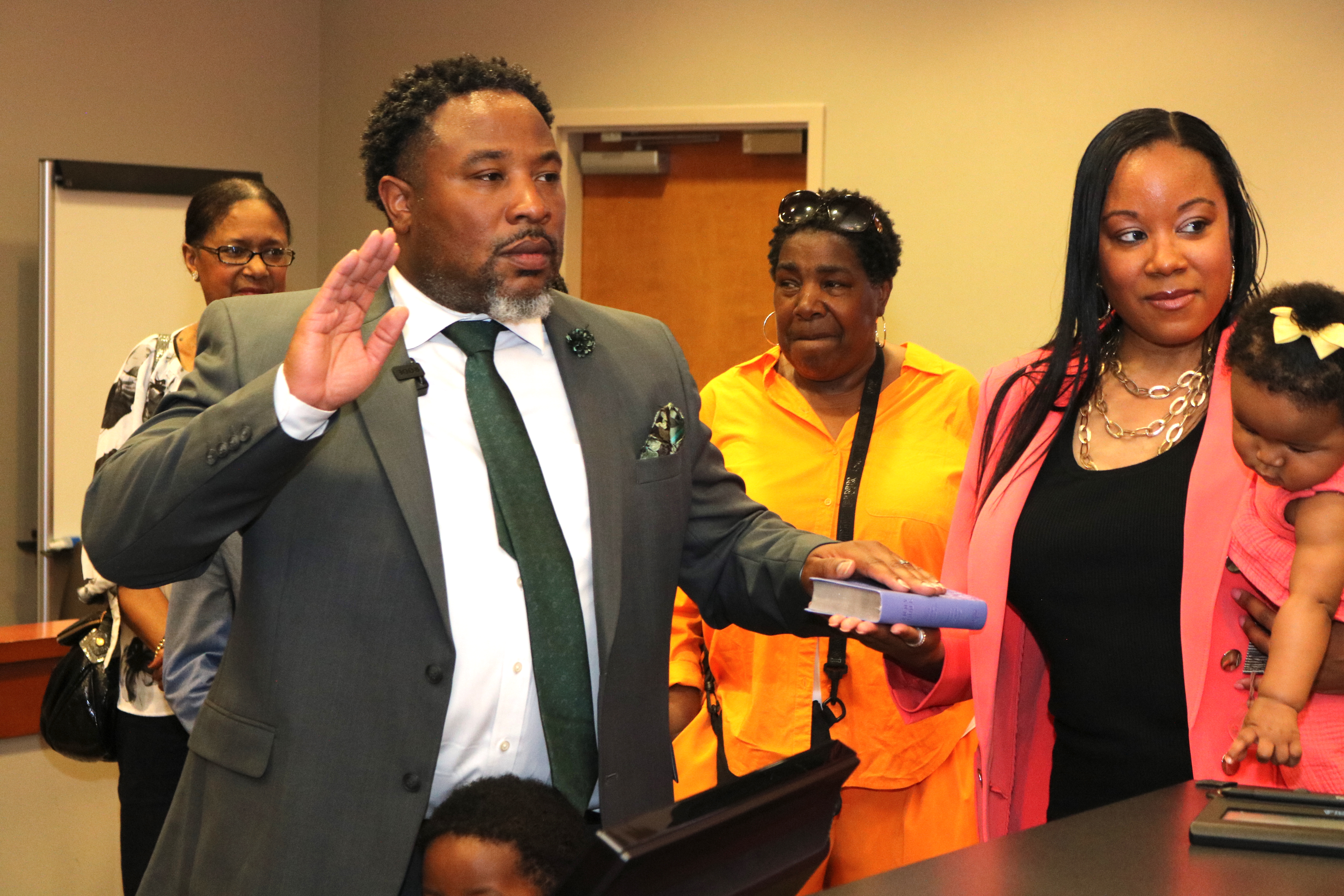 Devon Horton starts as DeKalbs superintendent amid hope and skepticism