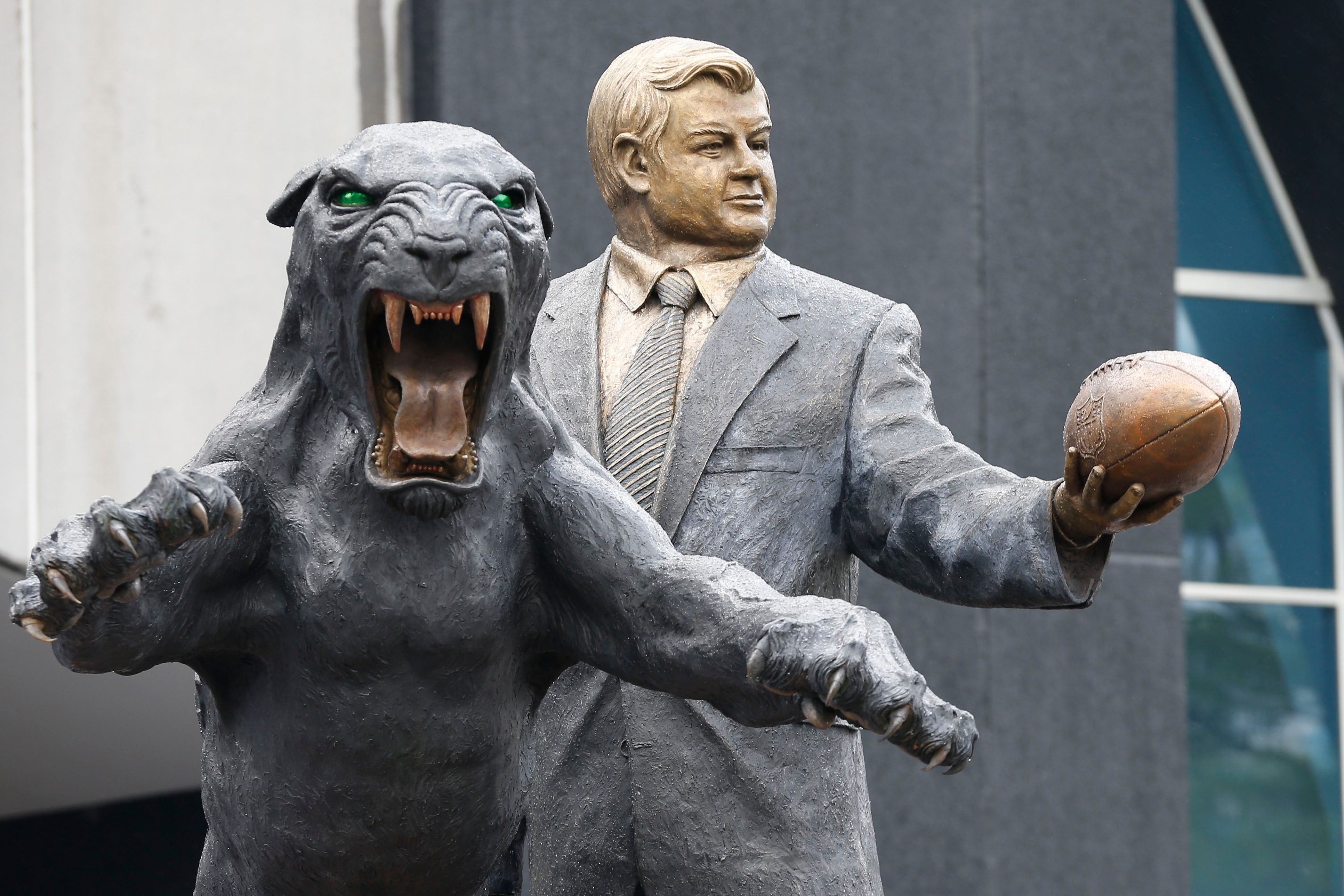 NFL owners approve sale of Panthers from Jerry Richardson to David