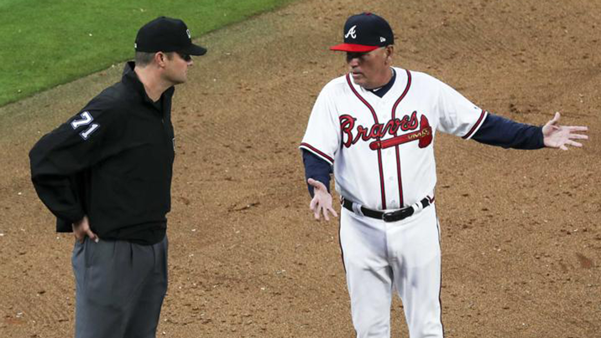 Braves manager Brian Snitker downplays 'so-called hostile environment' in  Philadelphia