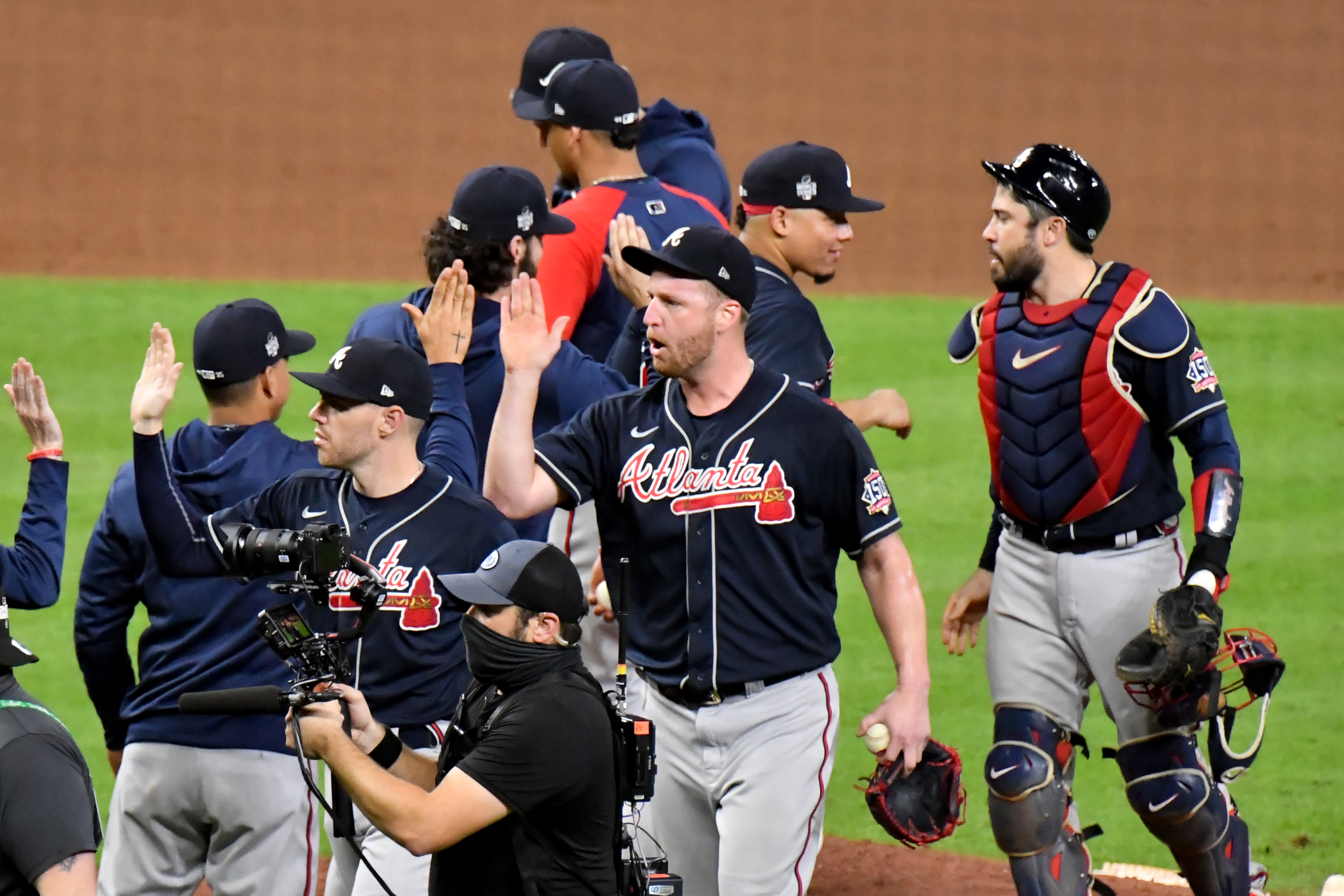 Schultz: Joc Pederson and his pearls have dressed up the Braves